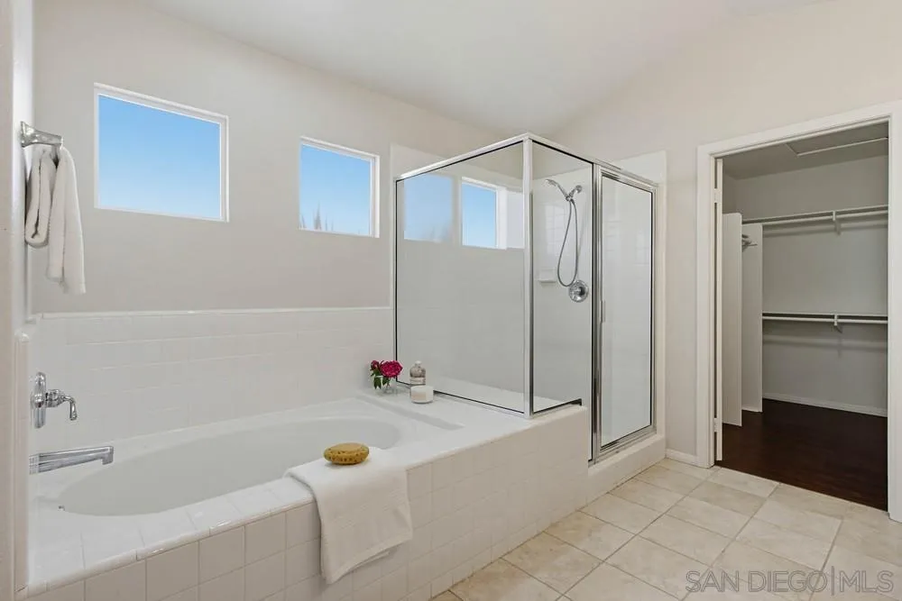 5423 Foxtail Loop