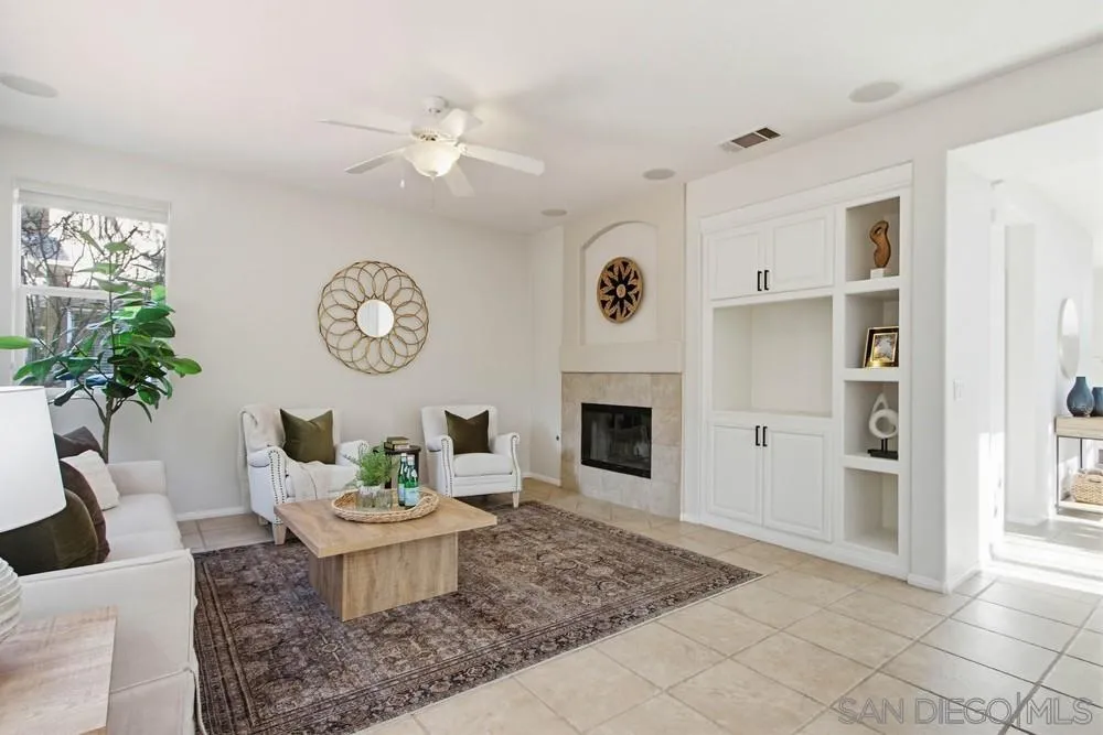 5423 Foxtail Loop