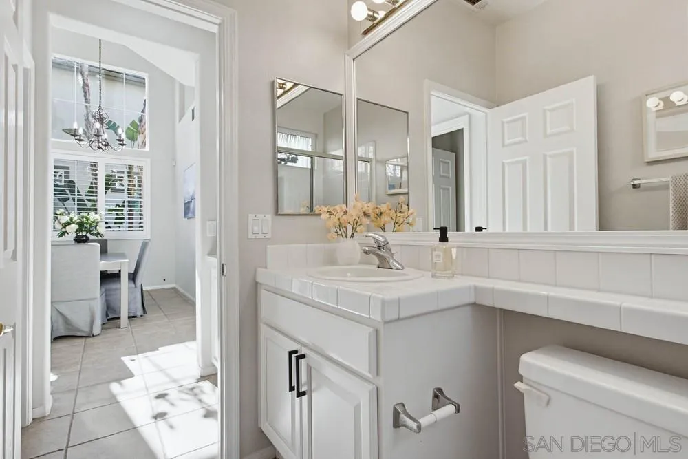 5423 Foxtail Loop
