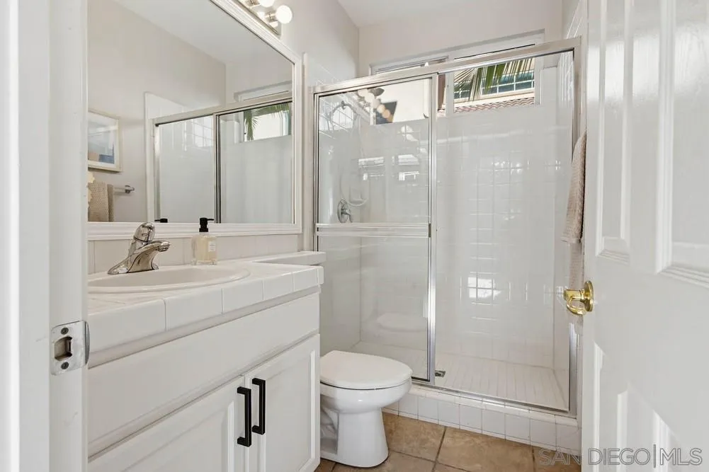 5423 Foxtail Loop
