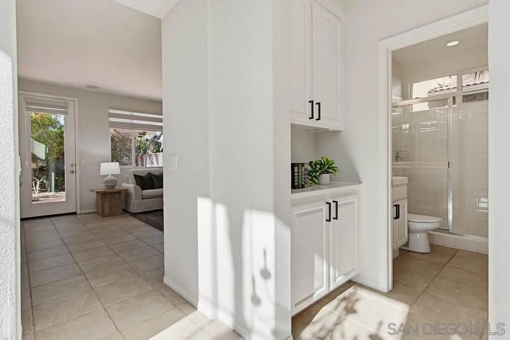 5423 Foxtail Loop