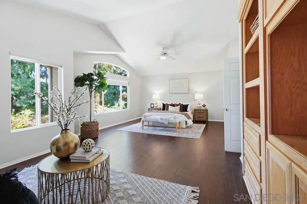 5423 Foxtail Loop
