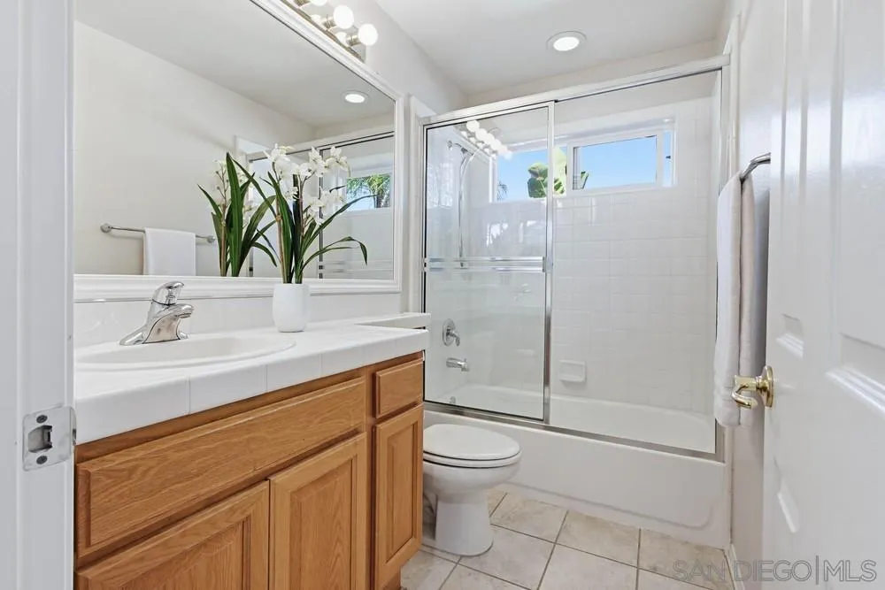 5423 Foxtail Loop