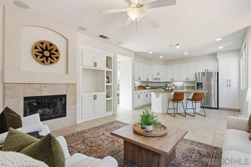 5423 Foxtail Loop