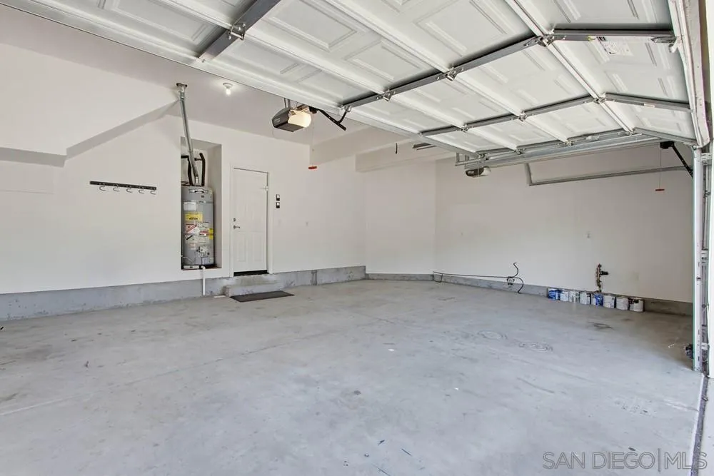 5423 Foxtail Loop