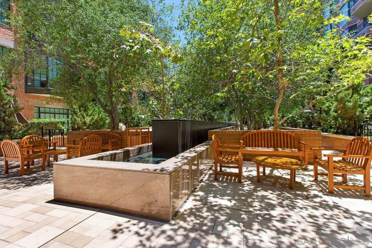 500 W W Harbor Dr Unit 107
