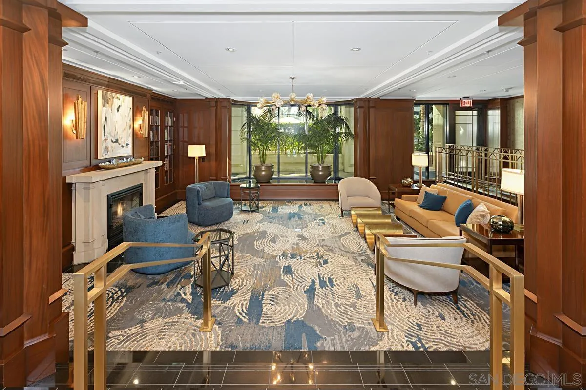 500 W W Harbor Dr Unit 107