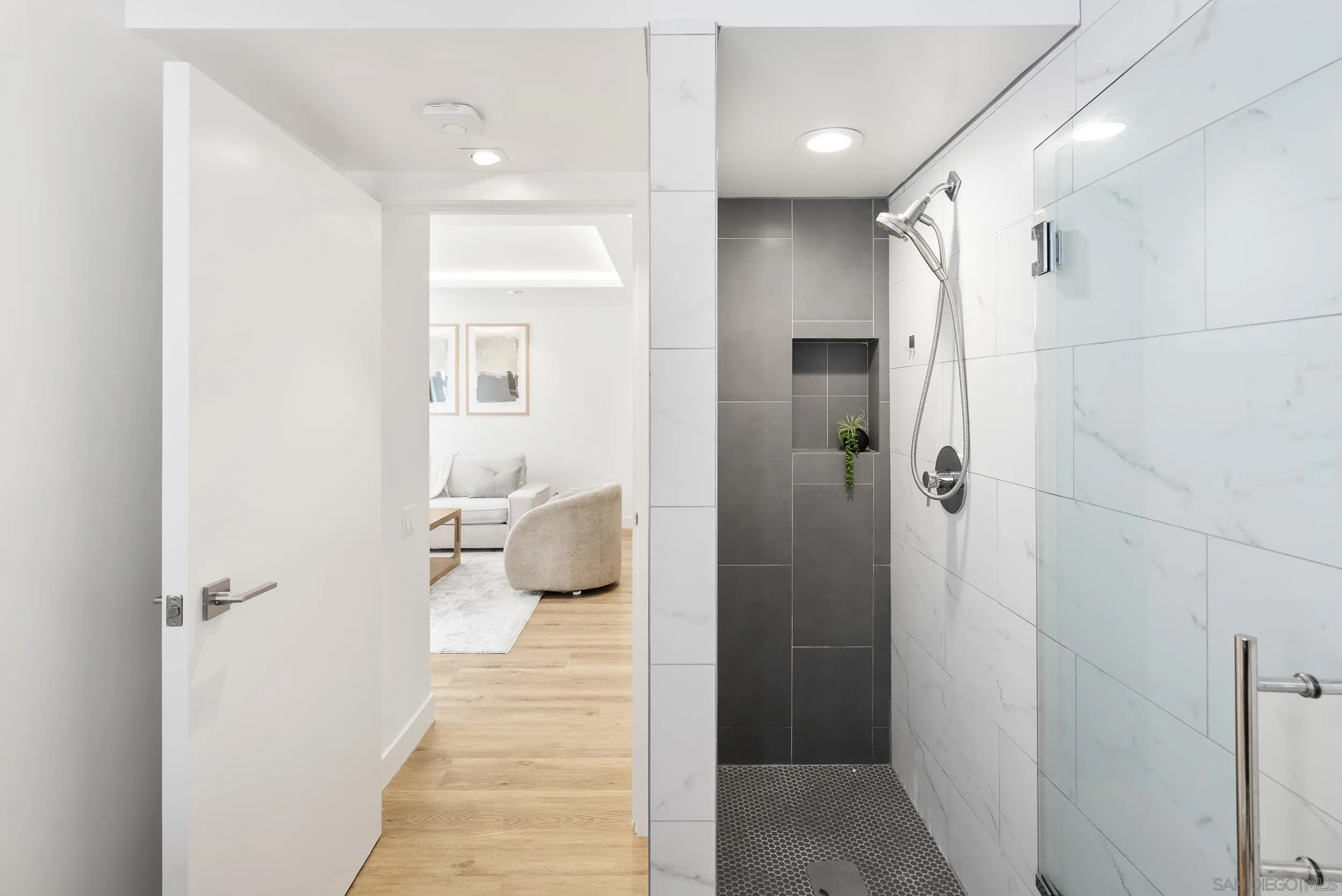 500 W W Harbor Dr Unit 107