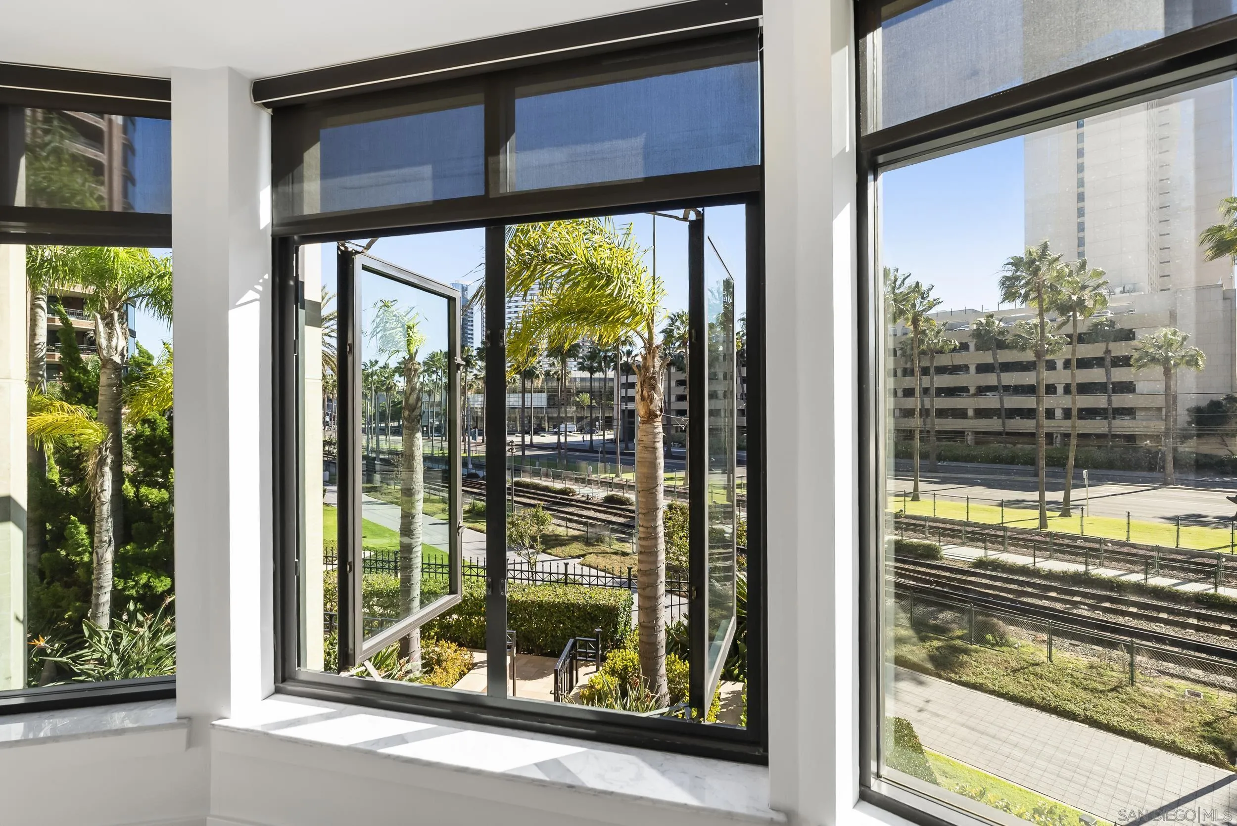 500 W W Harbor Dr Unit 107