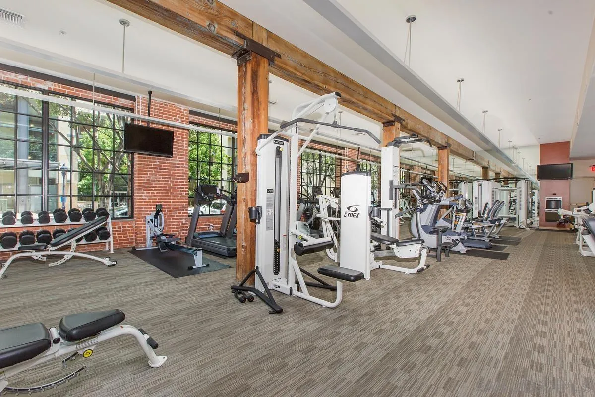 500 W W Harbor Dr Unit 107