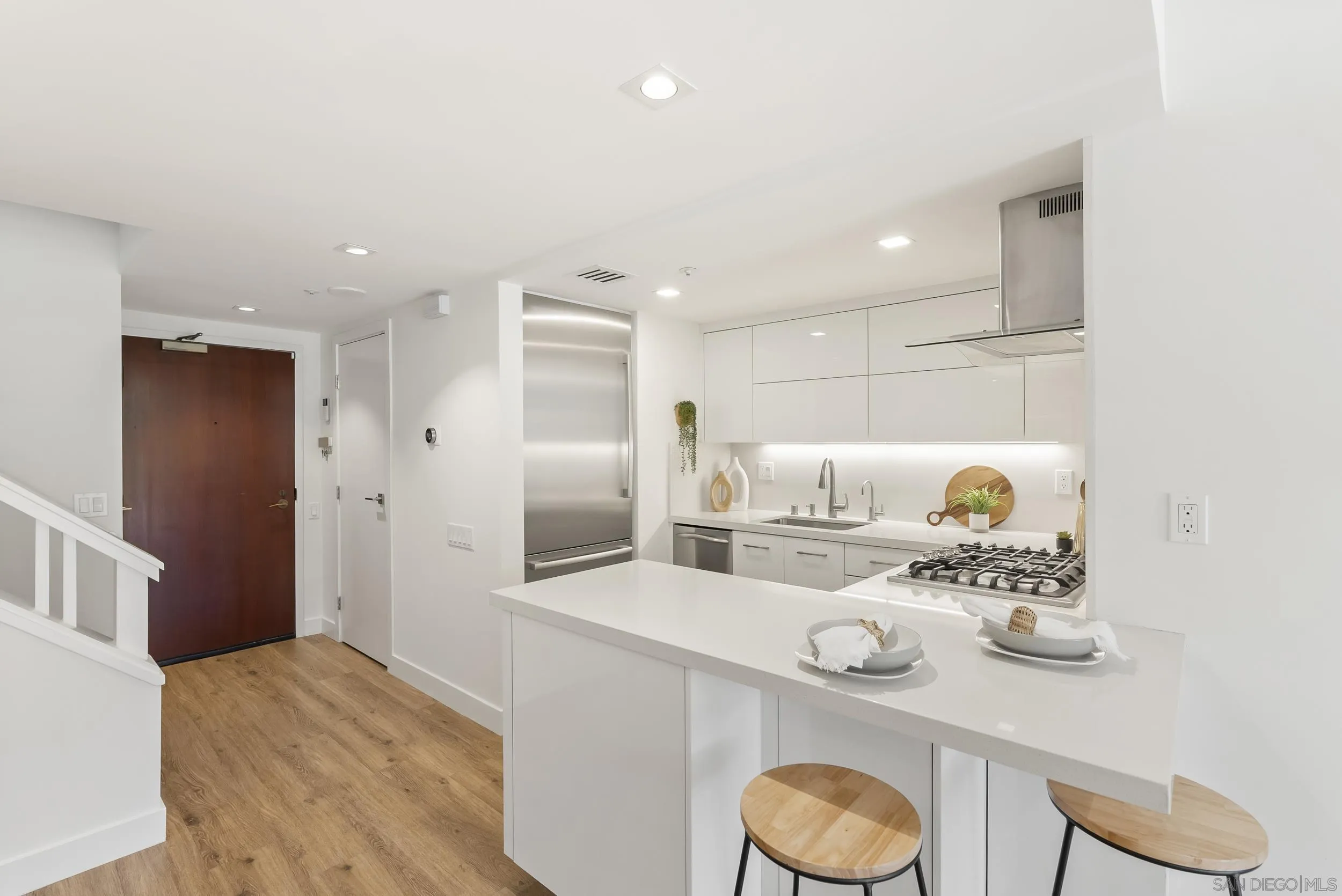 500 W W Harbor Dr Unit 107