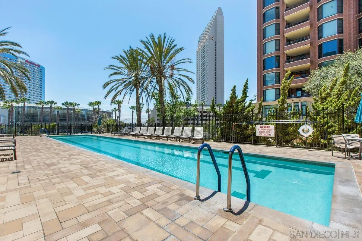 500 W W Harbor Dr Unit 107