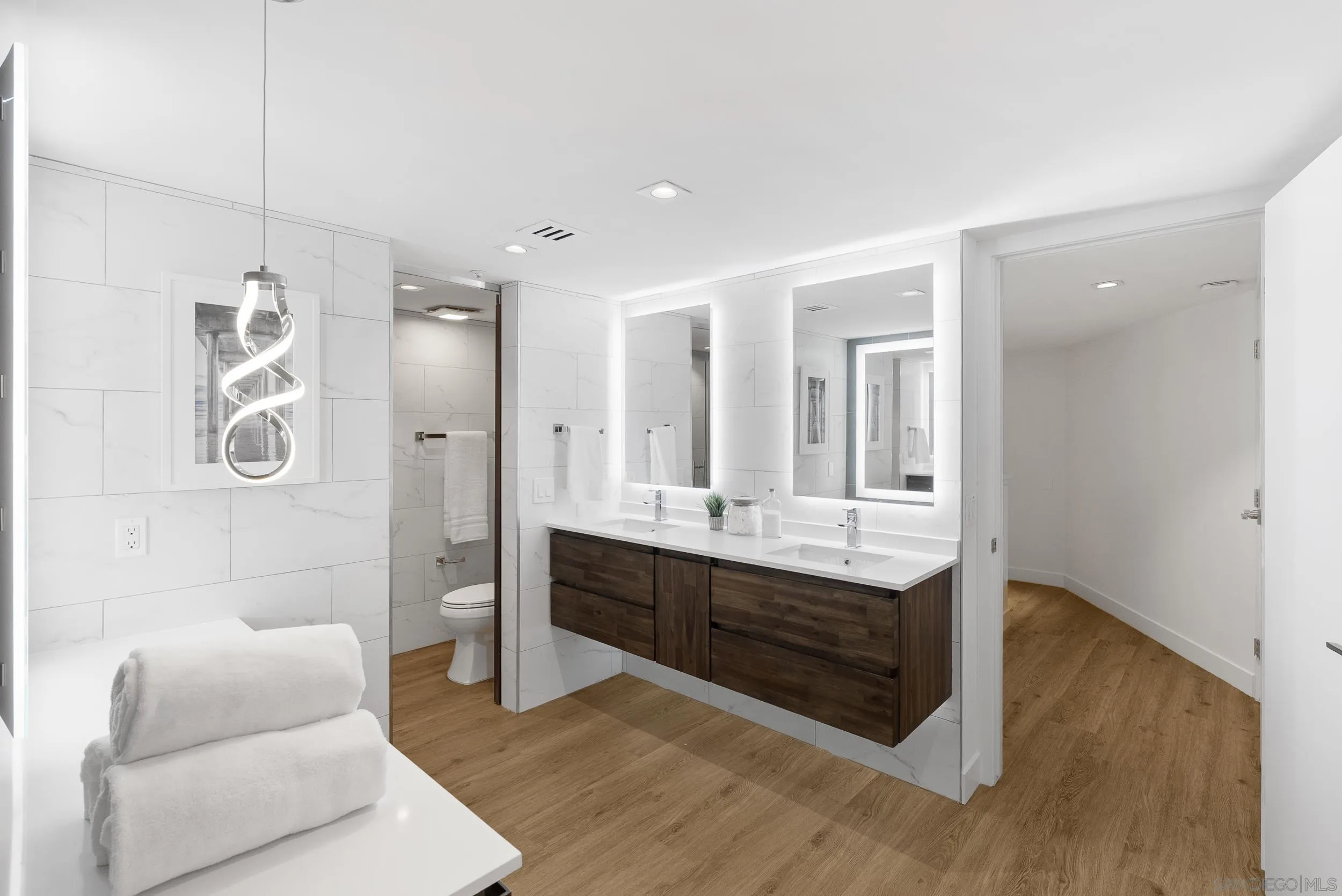 500 W W Harbor Dr Unit 107