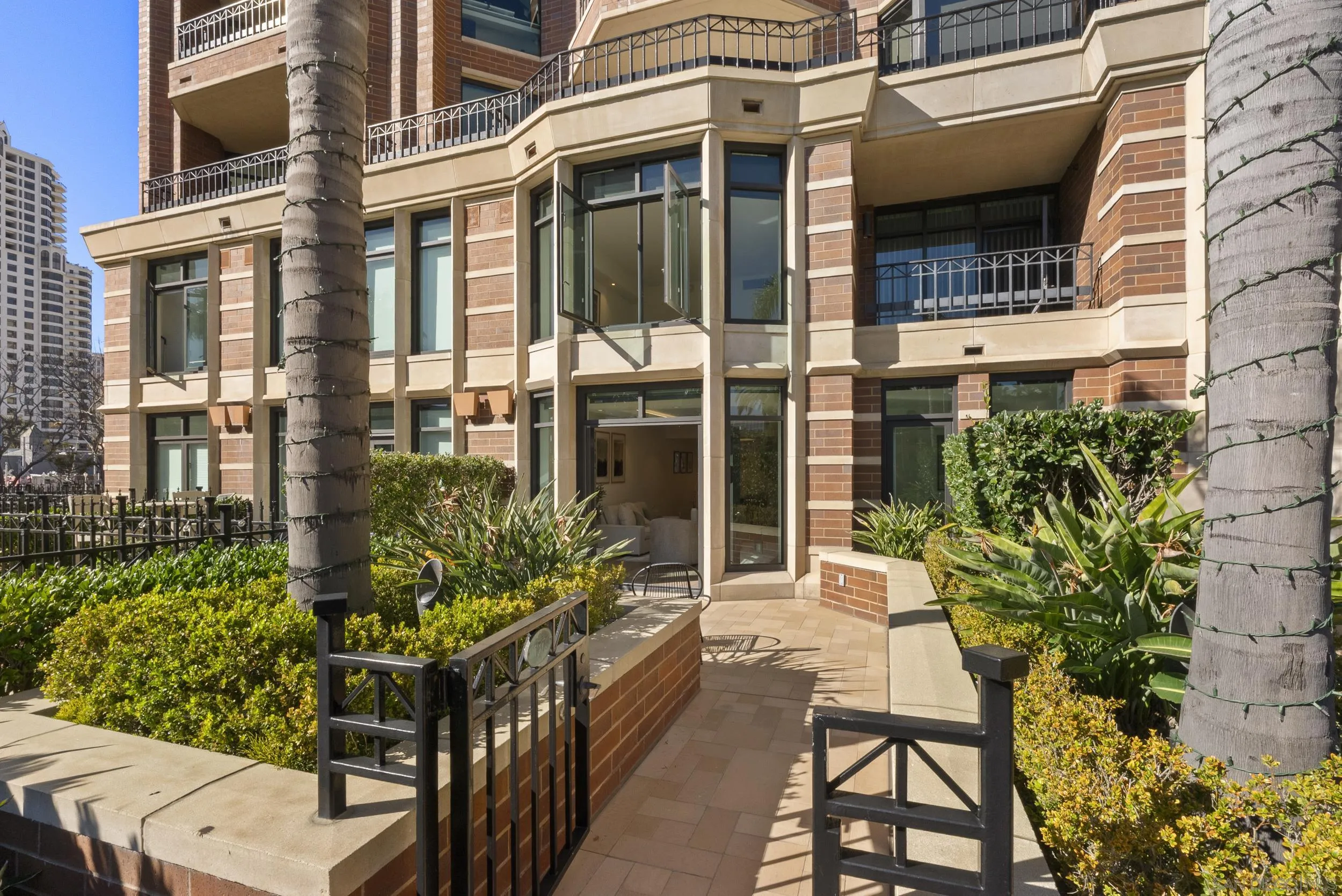 500 W W Harbor Dr Unit 107