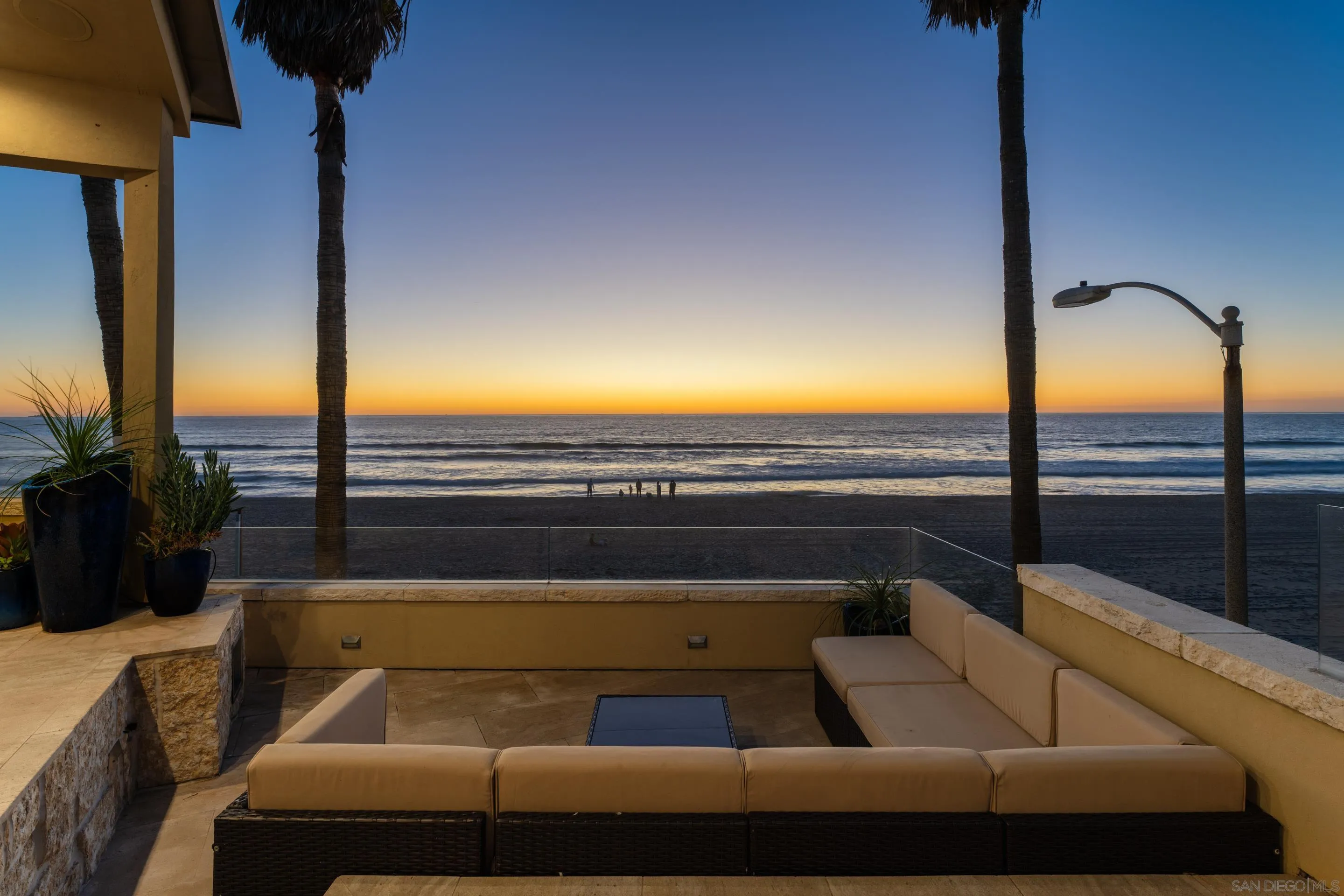3921 Ocean Front Walk