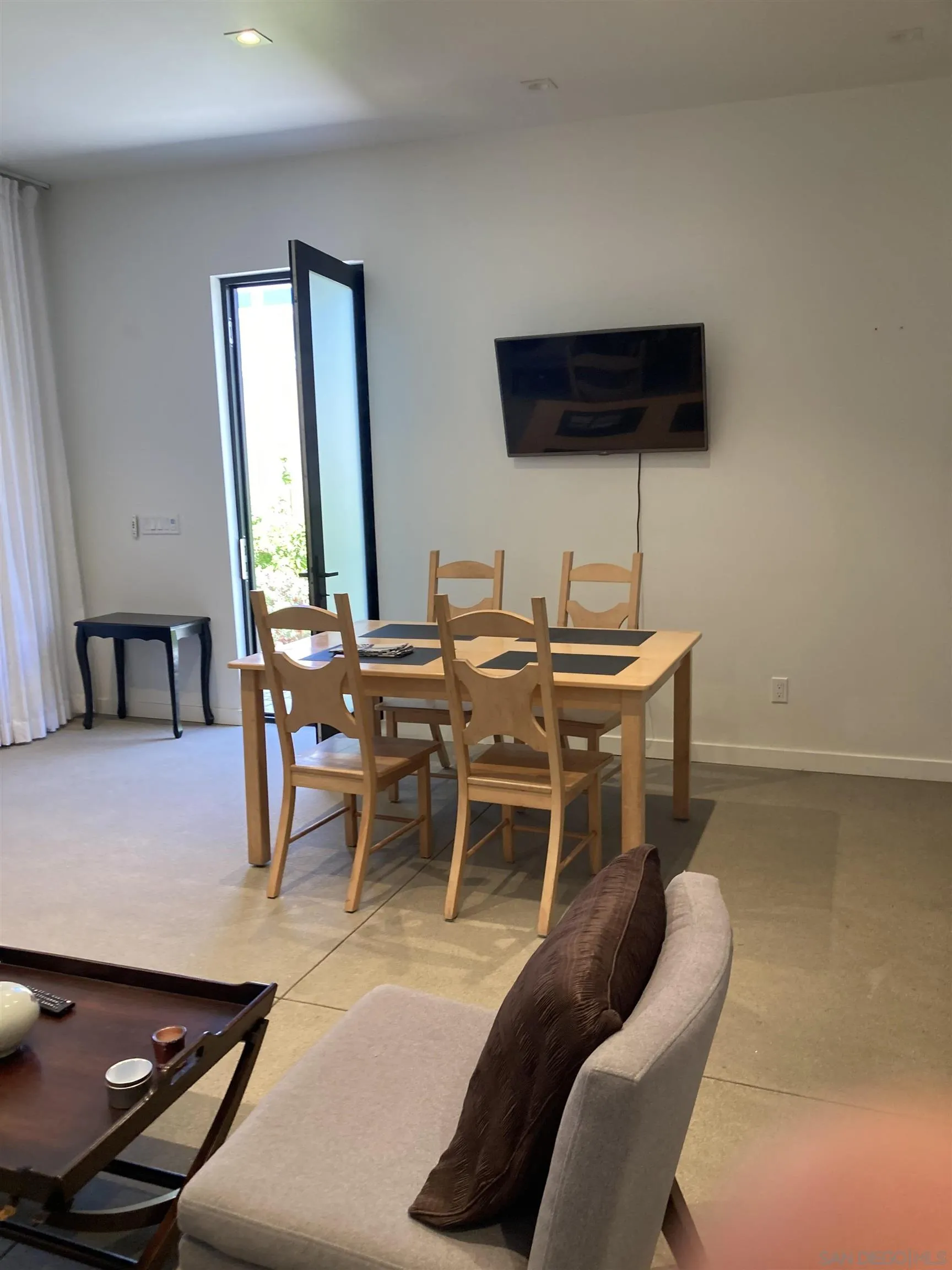 339 S Granados Unit 2