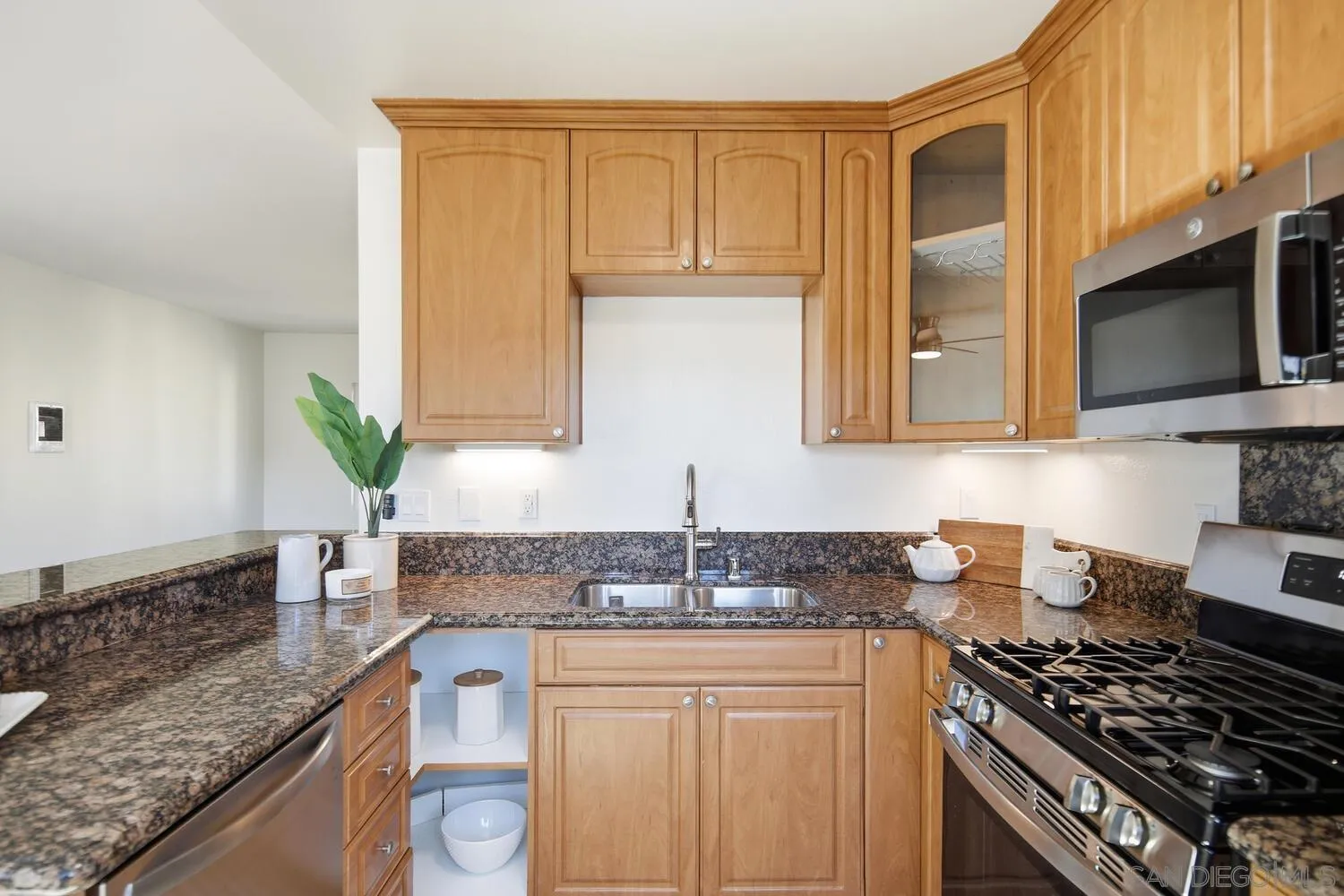4950 Coronado Ave Unit 7