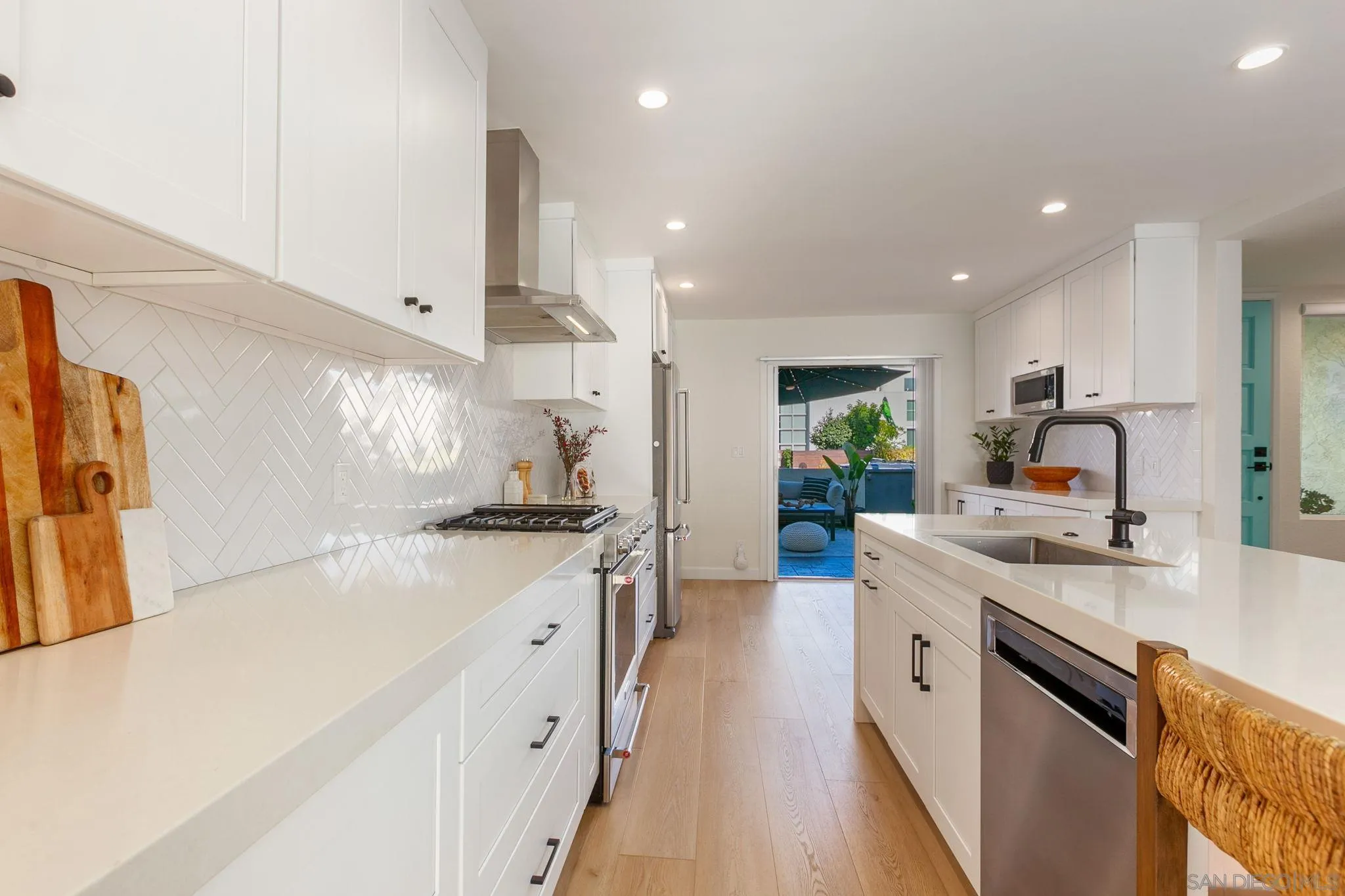 2140 Orinda Dr Unit E