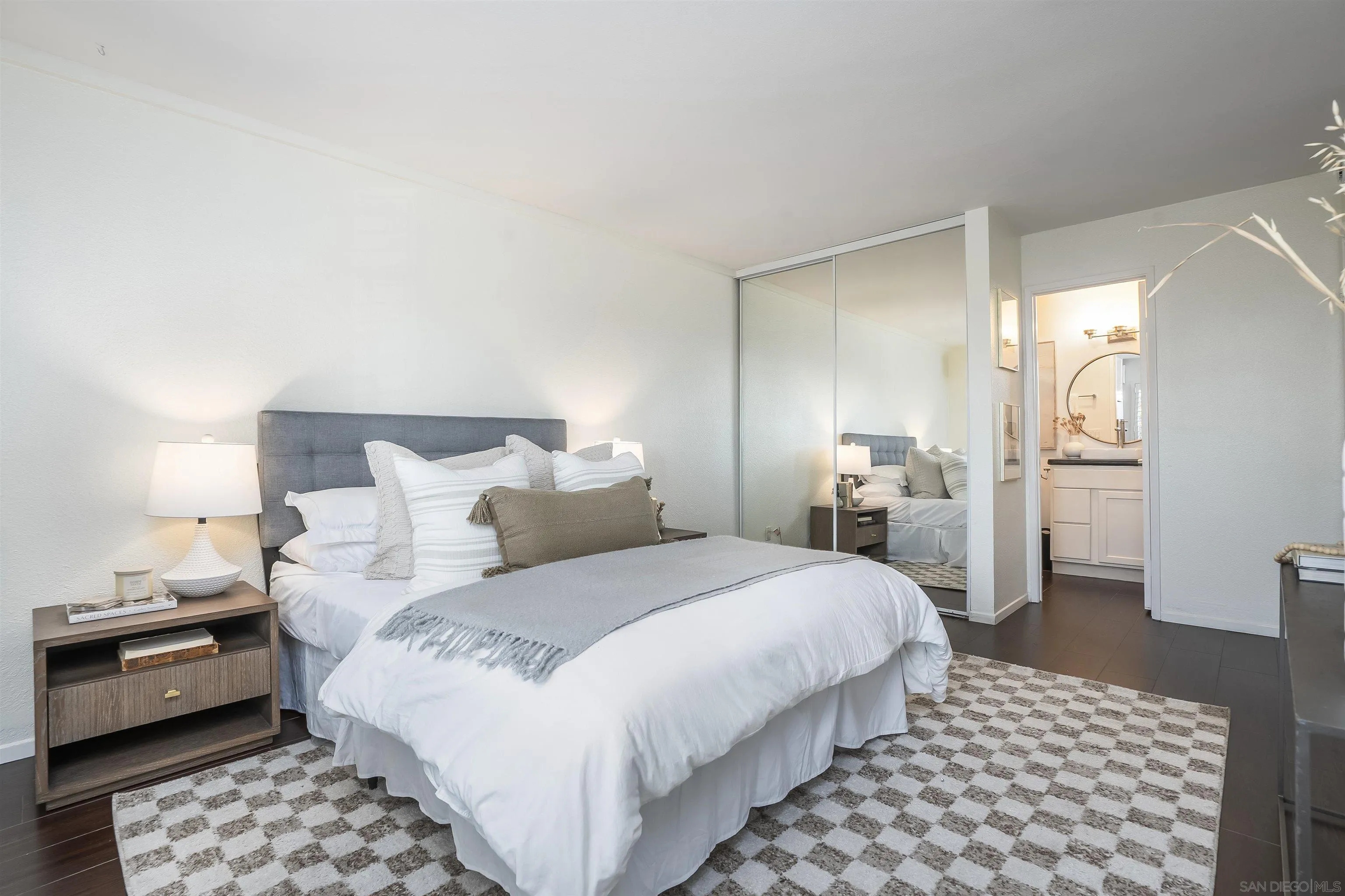 1209 Hueneme St Unit 5