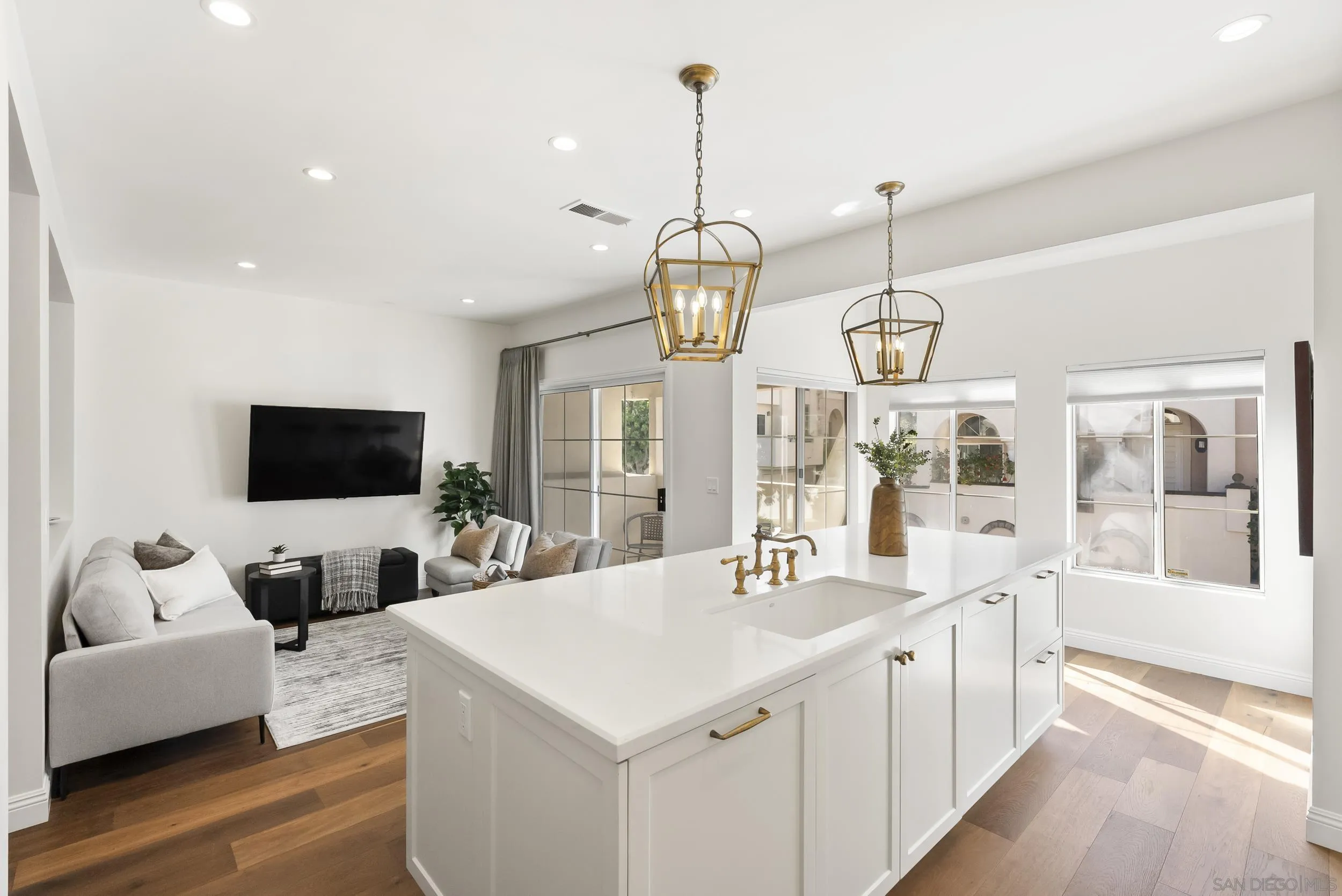 5143 Renaissance Ave Unit B