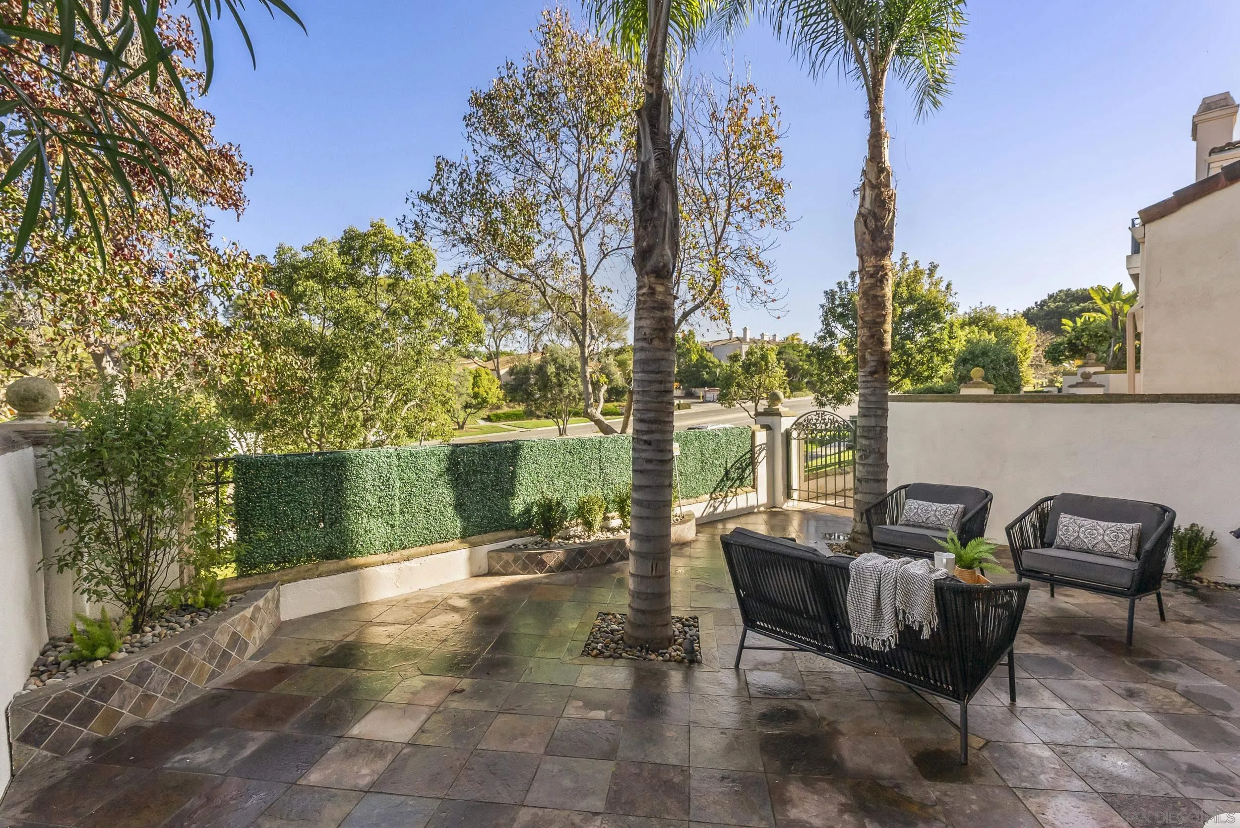 5143 Renaissance Ave Unit B