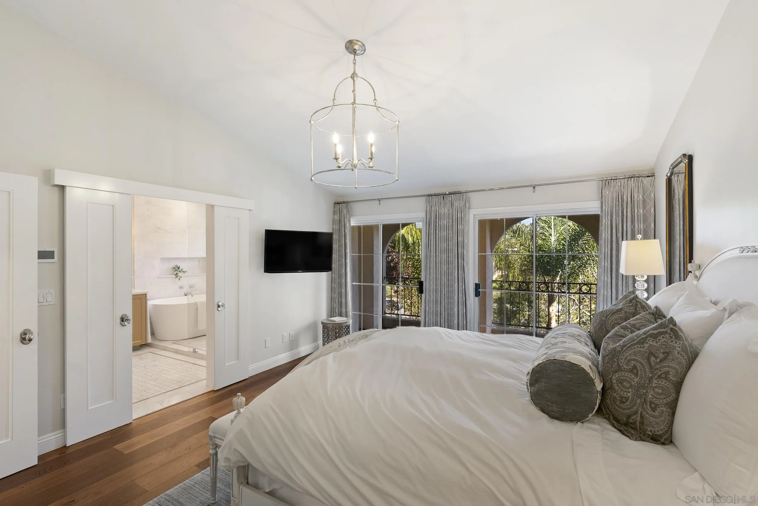 5143 Renaissance Ave Unit B