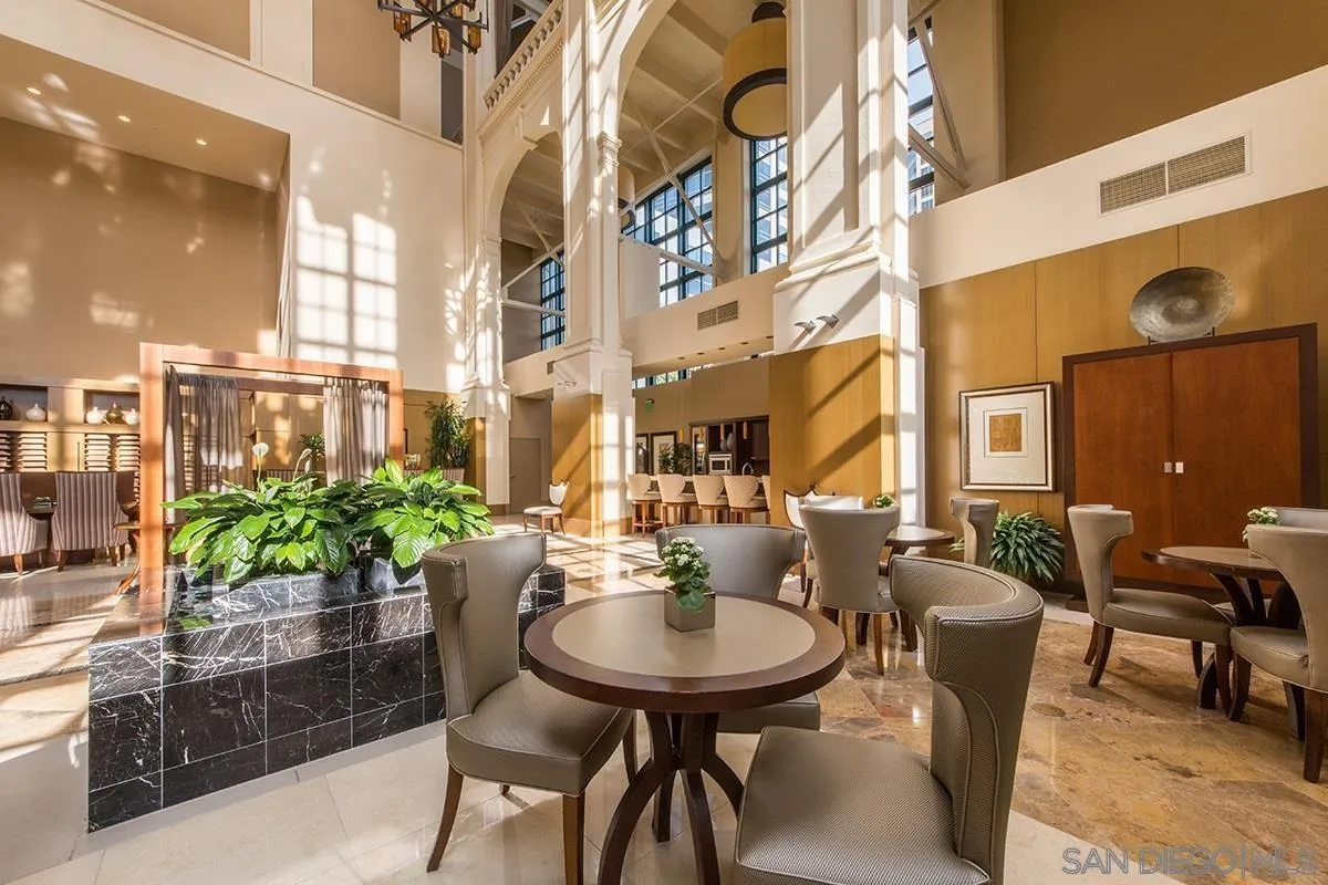 700 W W E St Unit 3504