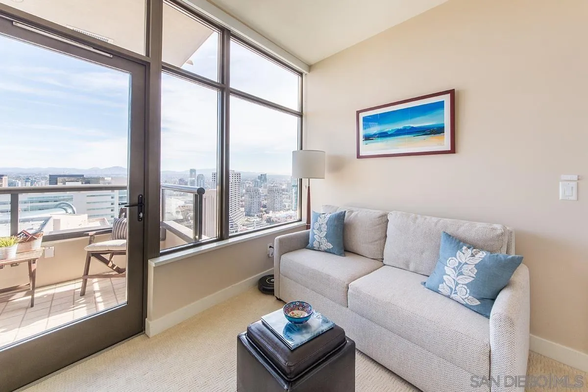 700 W W E St Unit 3504
