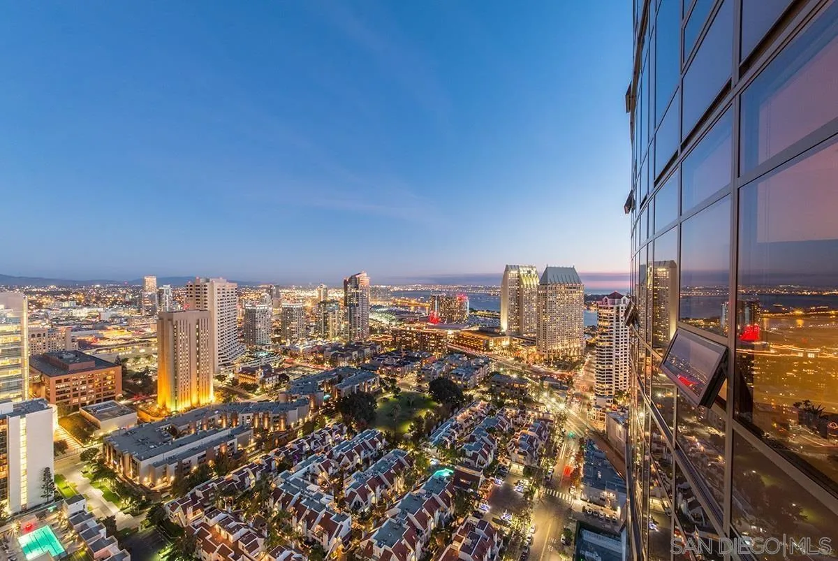 700 W W E St Unit 3504