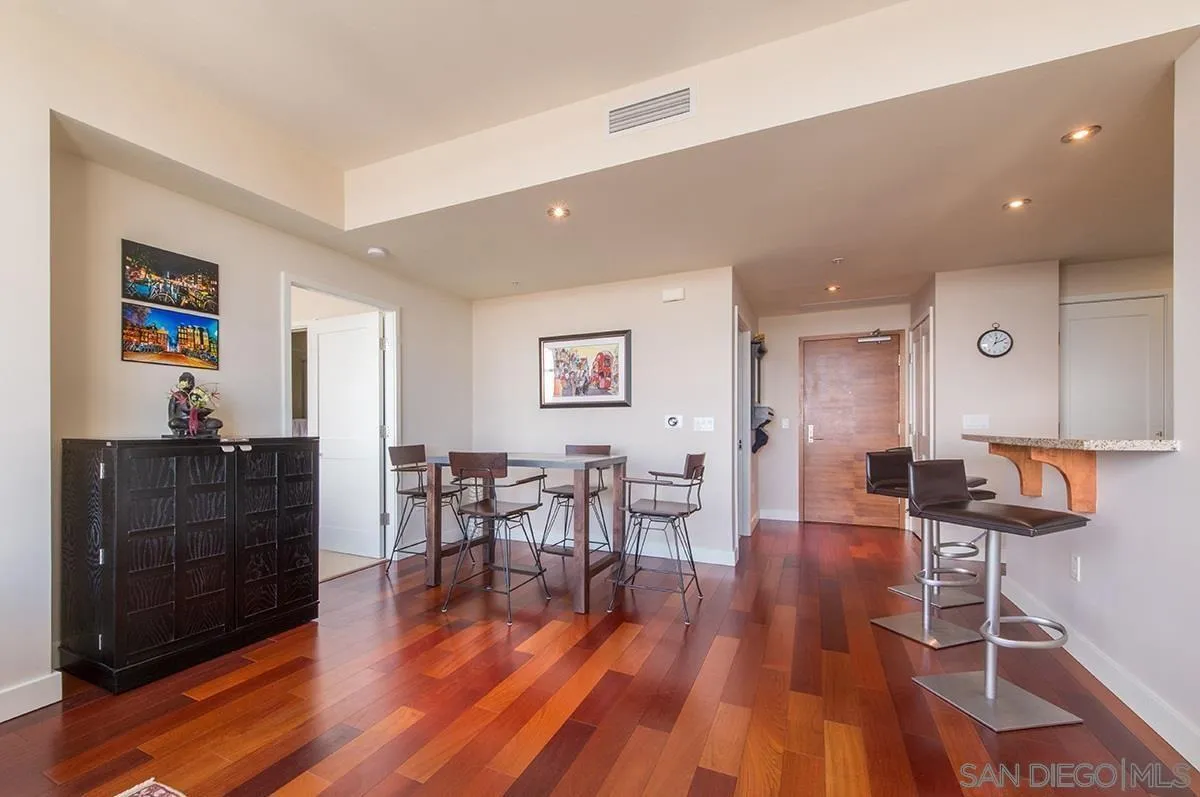 700 W W E St Unit 3504