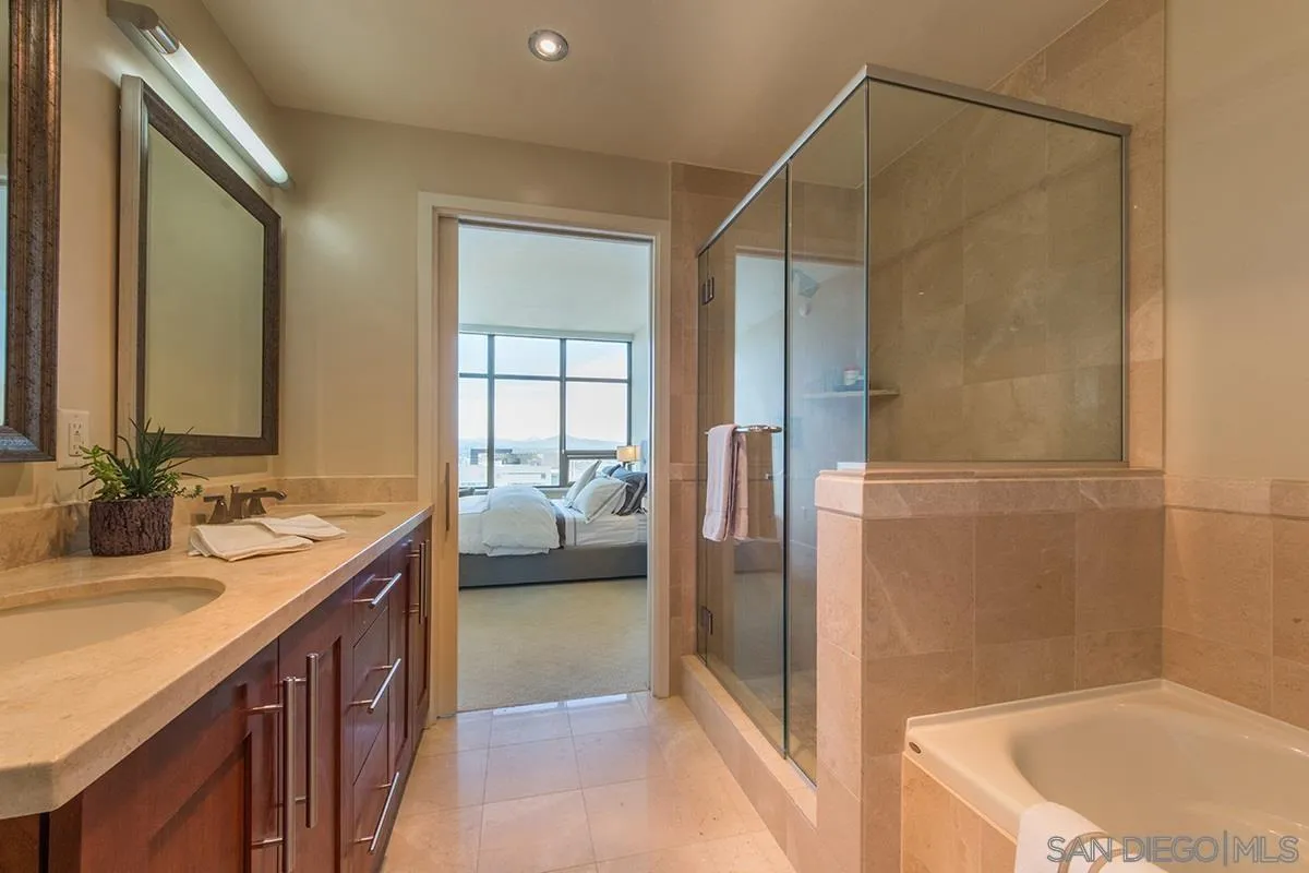 700 W W E St Unit 3504