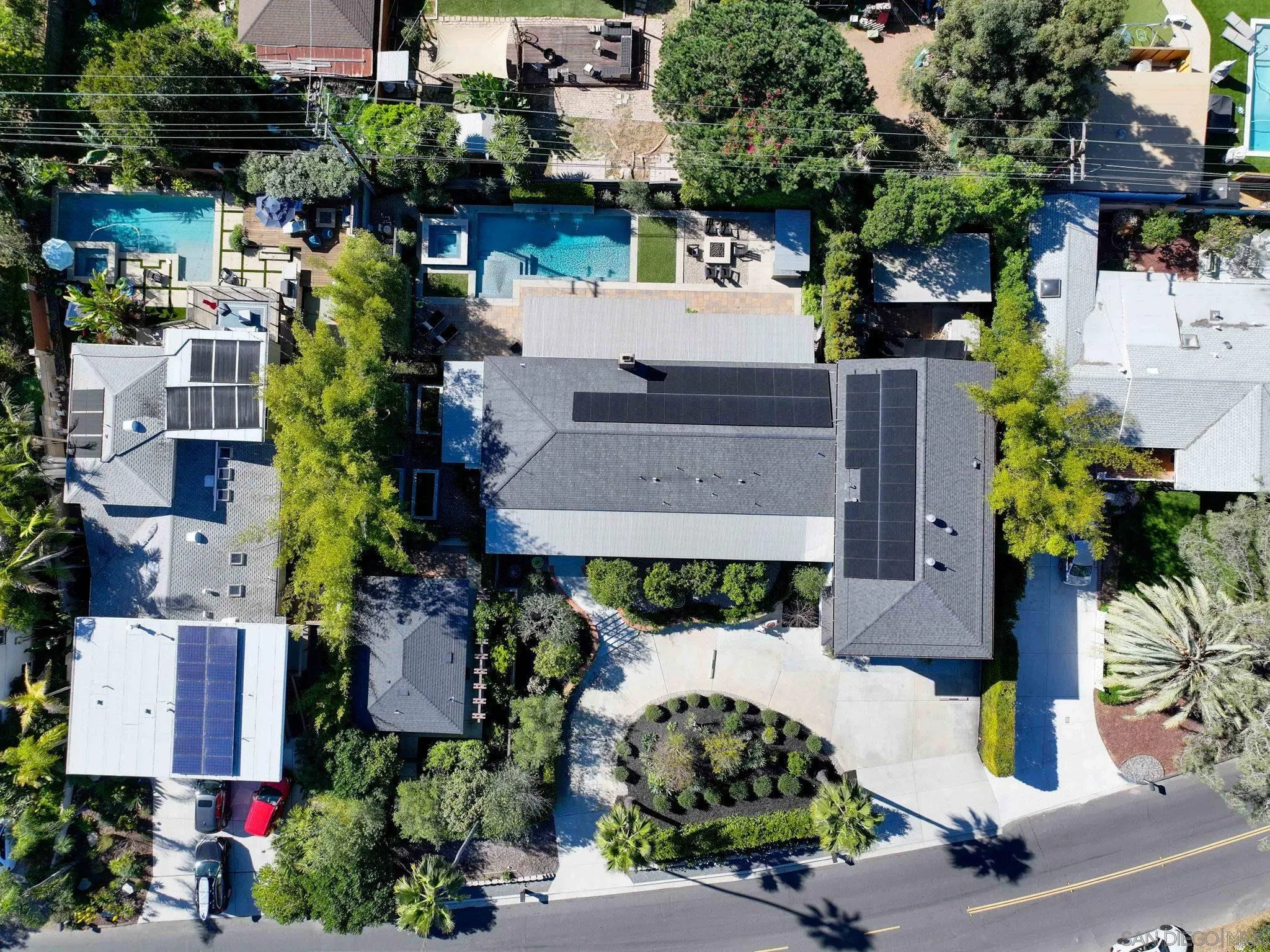 554 & 556 Stratford Dr
