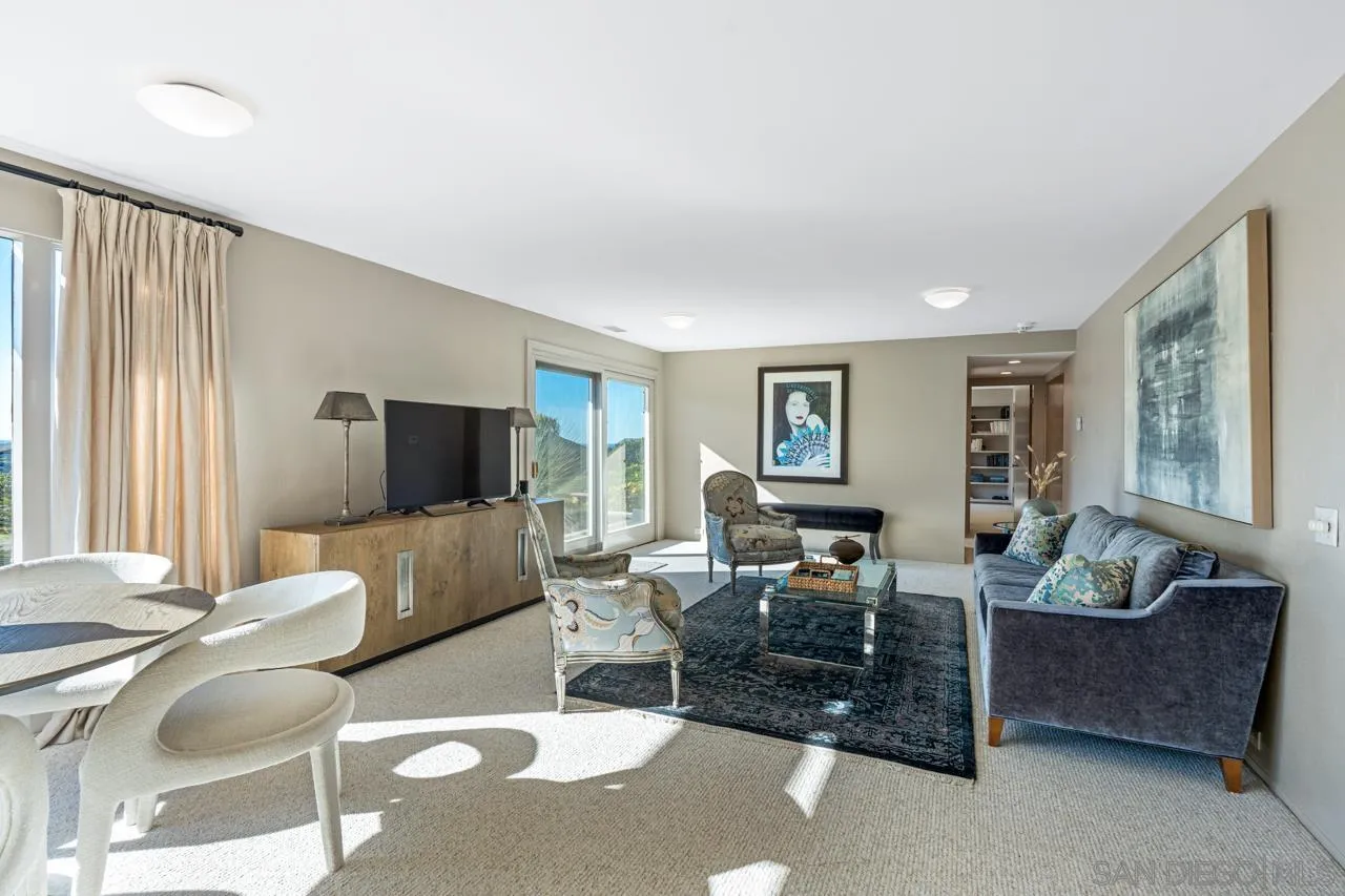7846 Esterel Dr