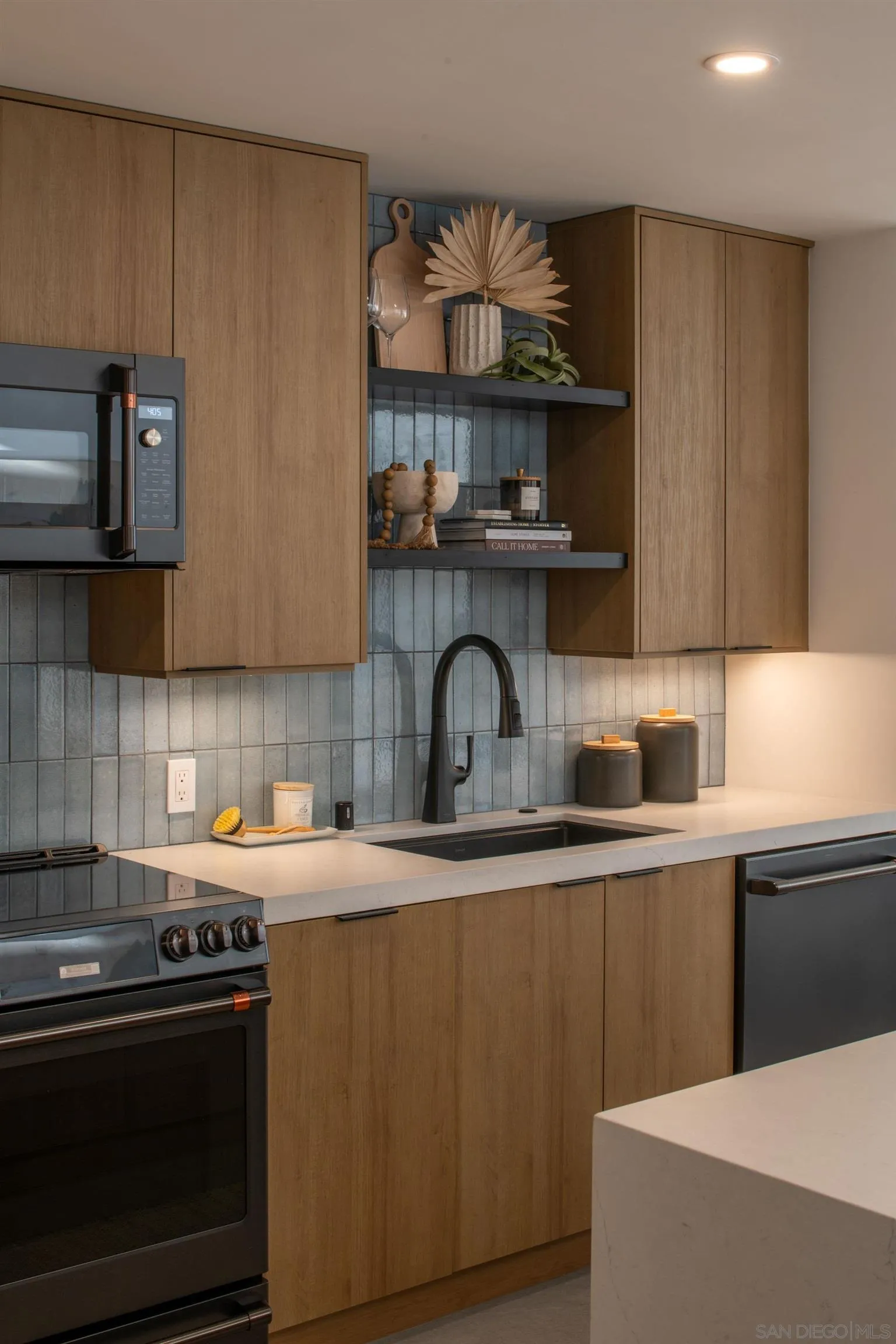 3940 Gresham St Unit 251