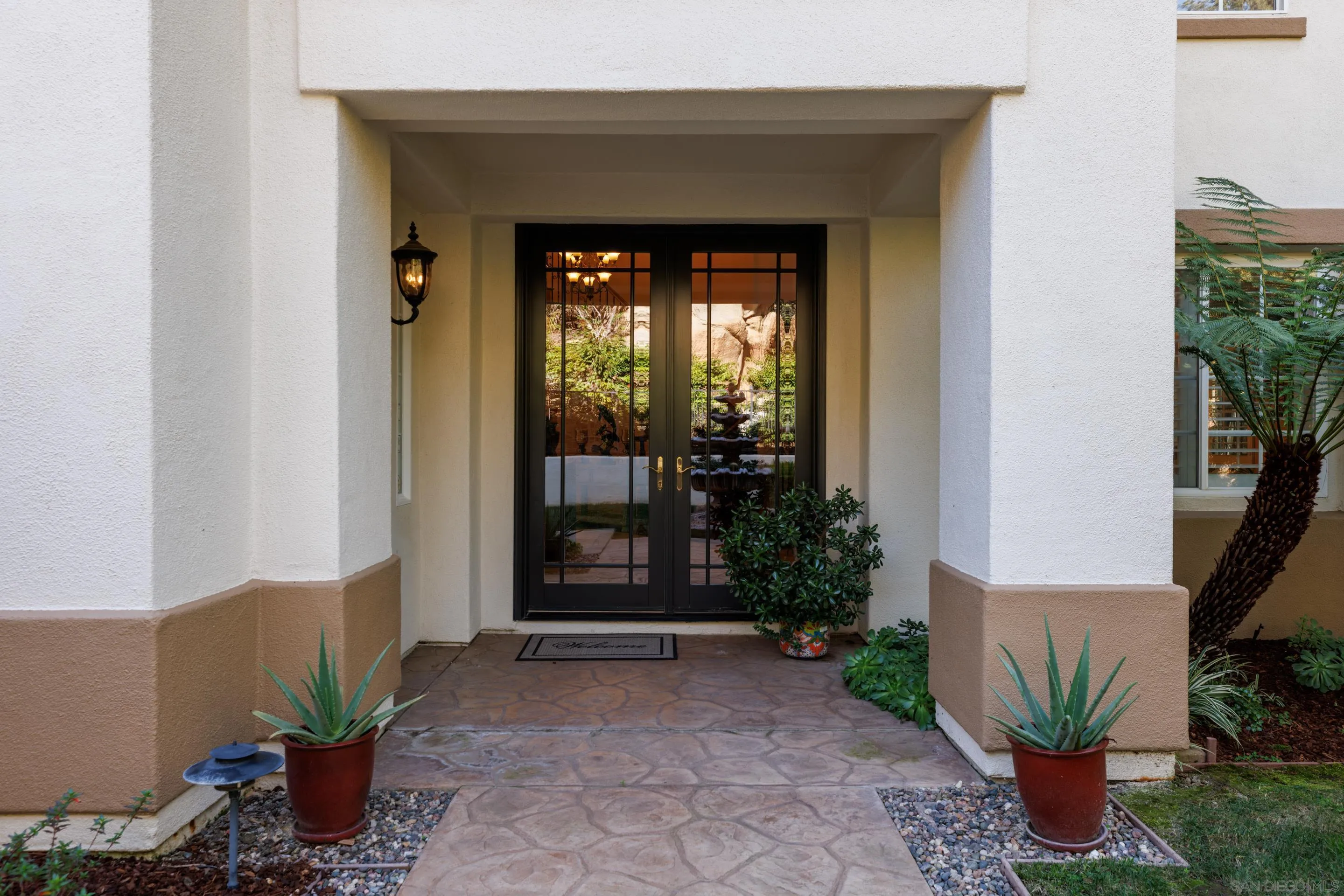 29166 Meadow Glen Way West