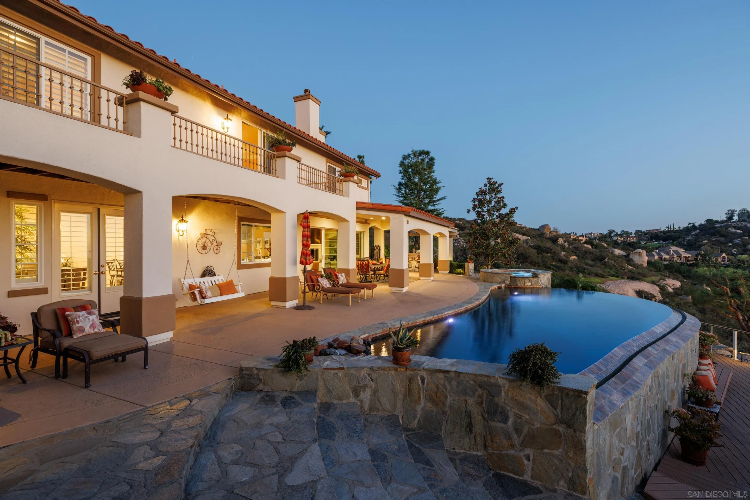 29166 Meadow Glen Way West