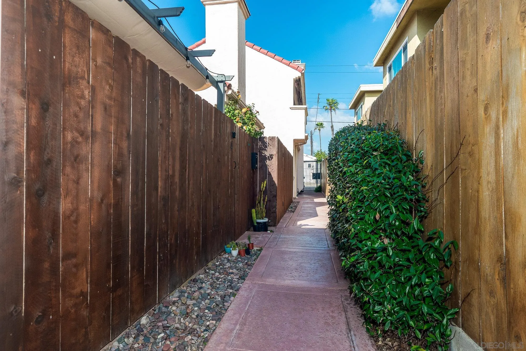 1548 Thomas Ave Unit 6