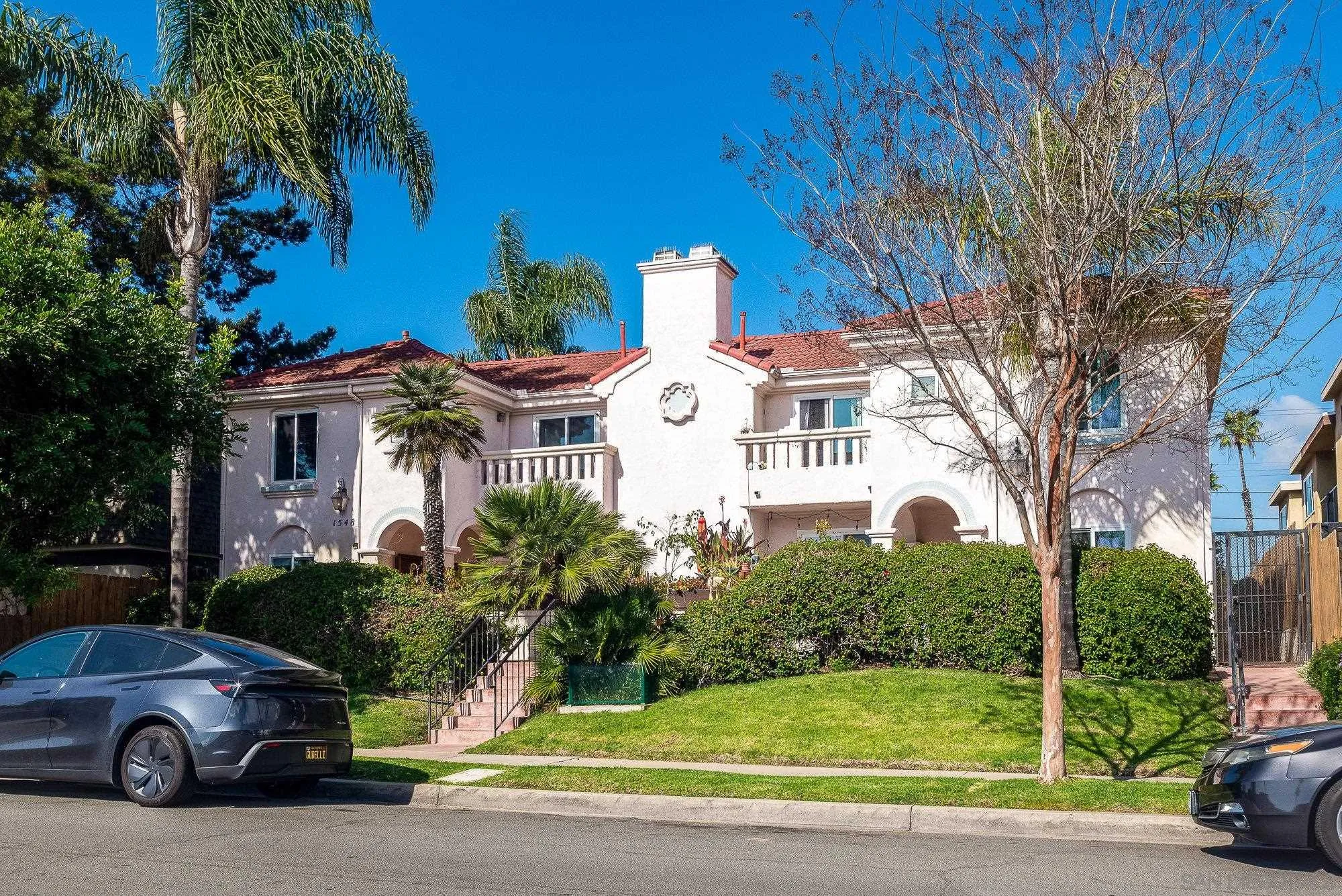 1548 Thomas Ave Unit 6