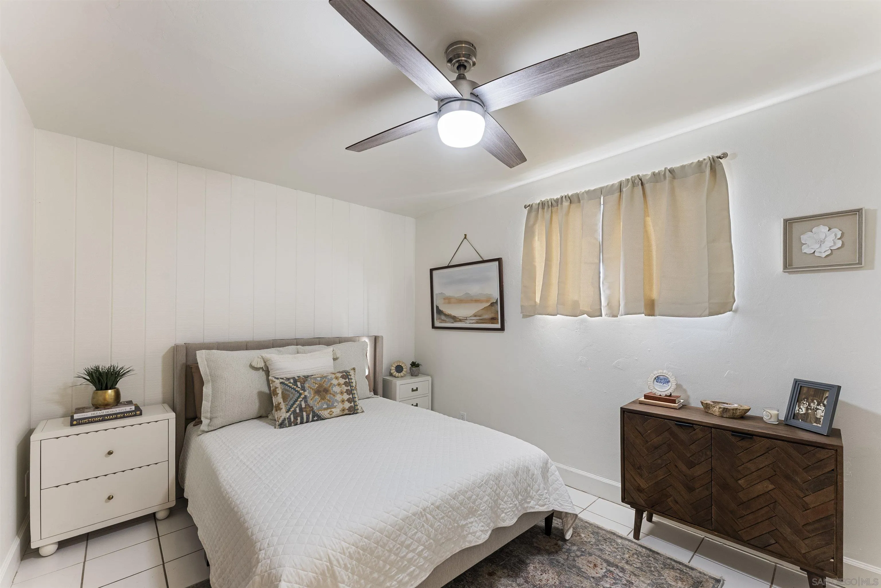 2435 Camino Del Mar