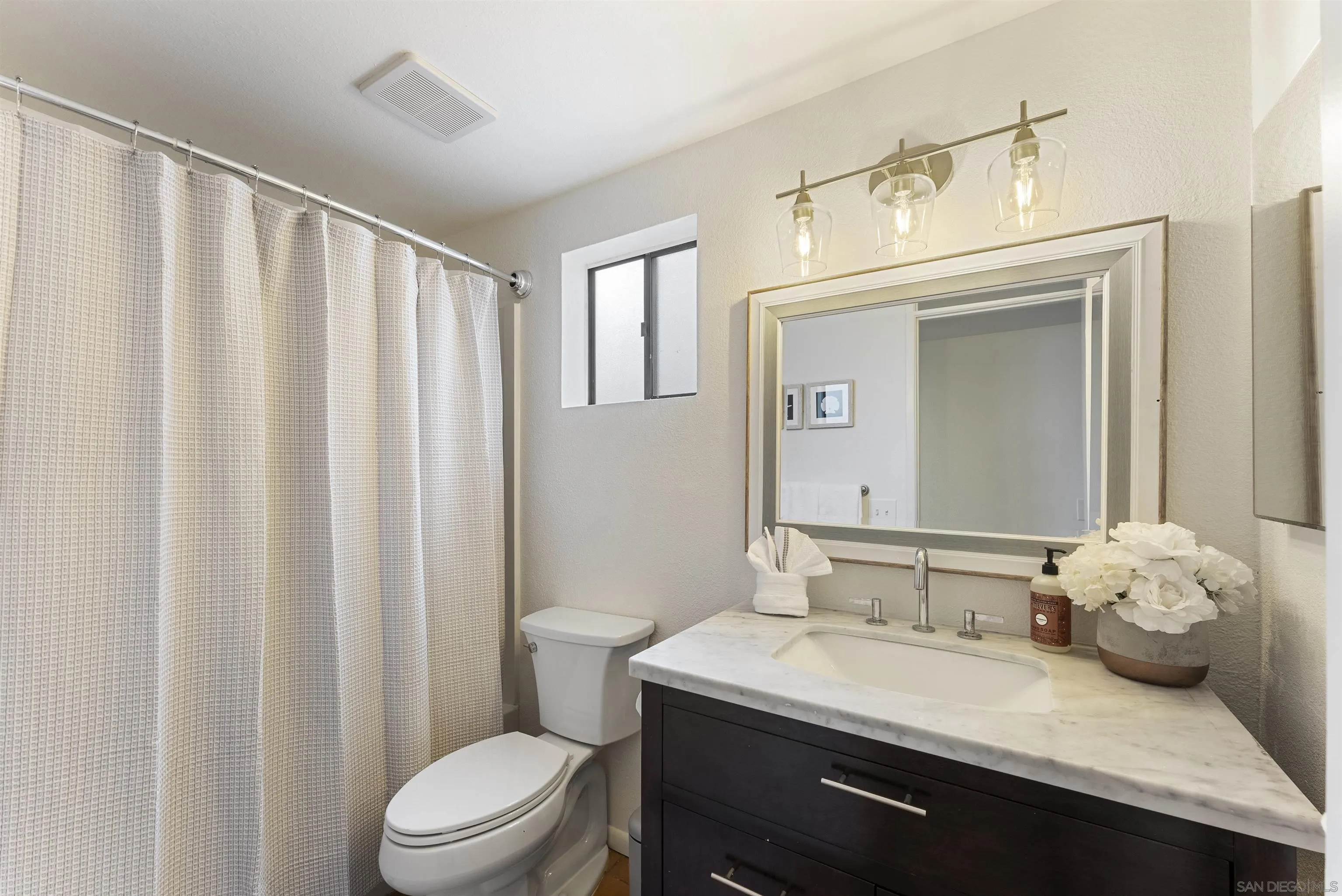 2435 Camino Del Mar