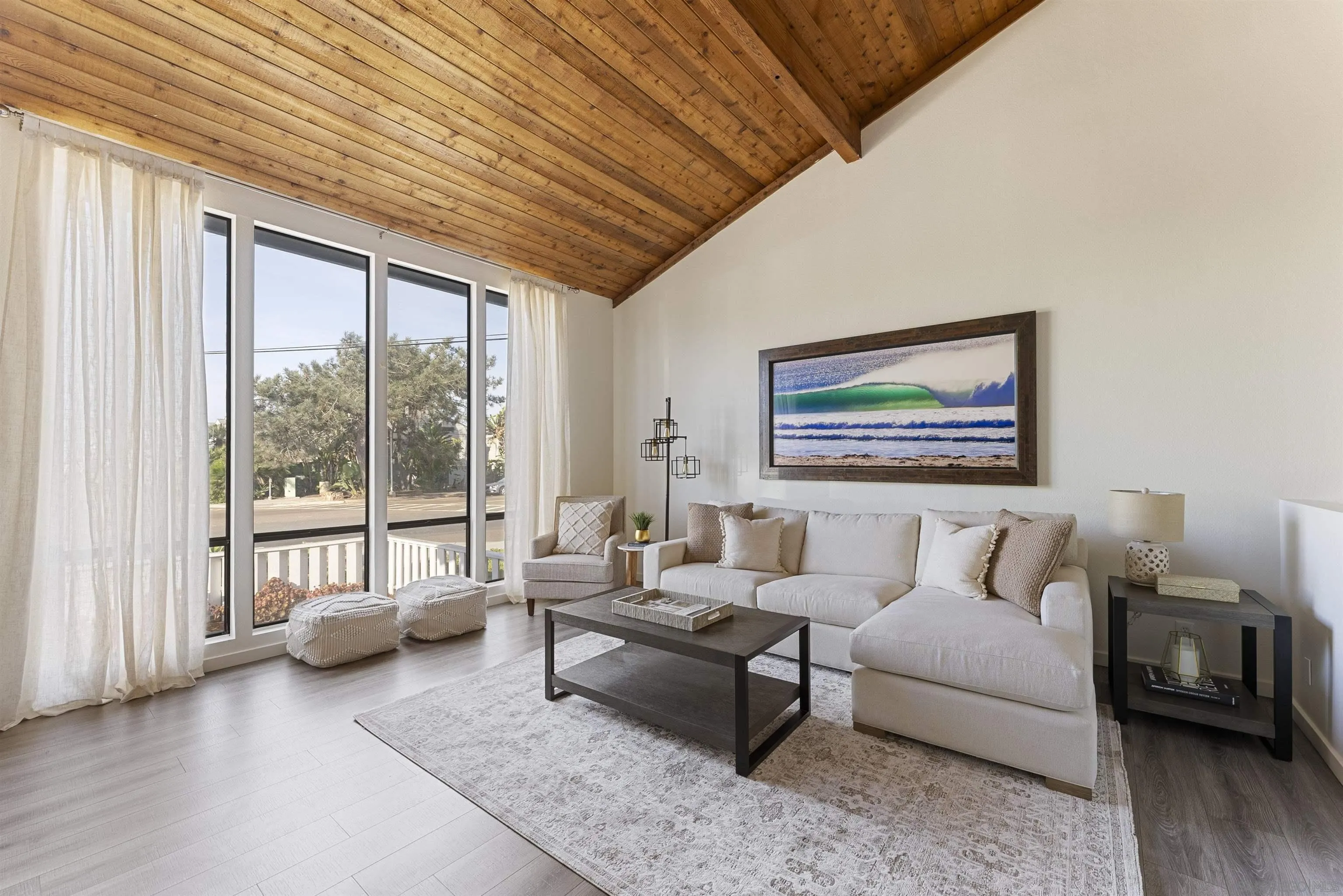 2435 Camino Del Mar