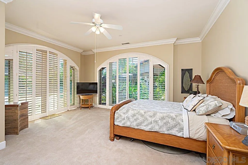 16210 Via Cazadero