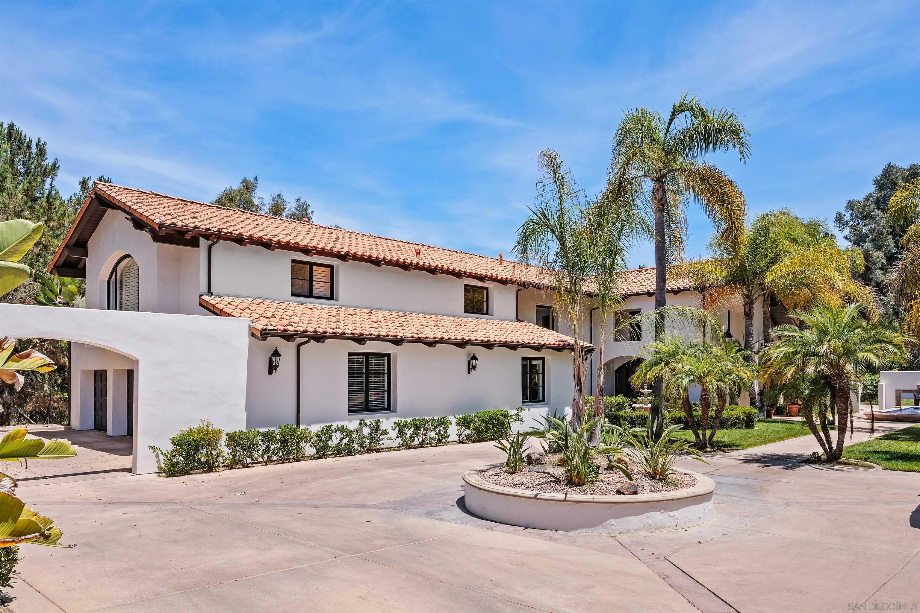16210 Via Cazadero