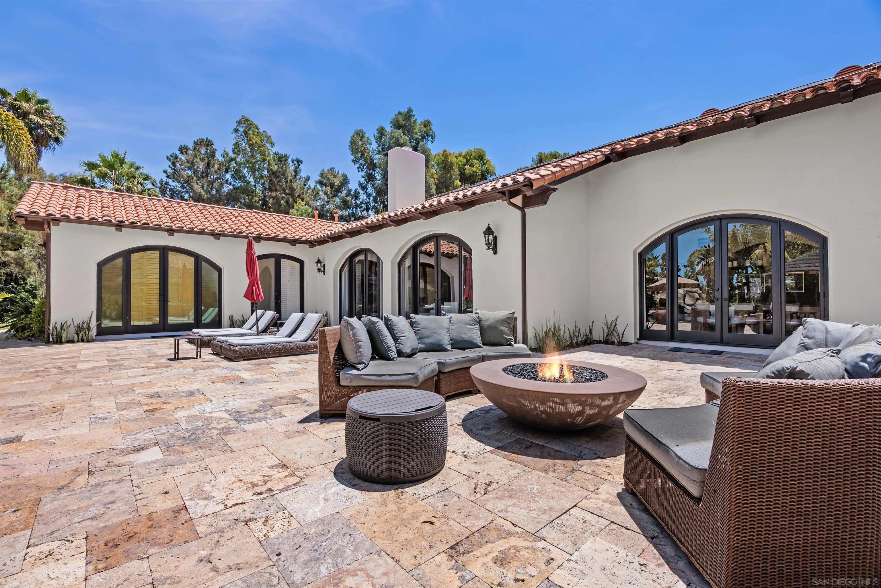 16210 Via Cazadero