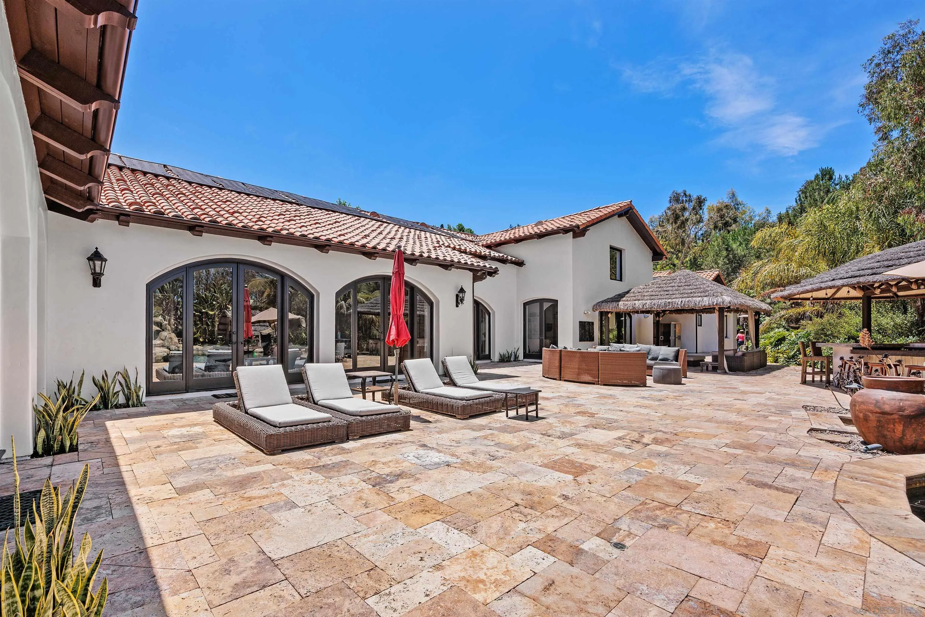 16210 Via Cazadero