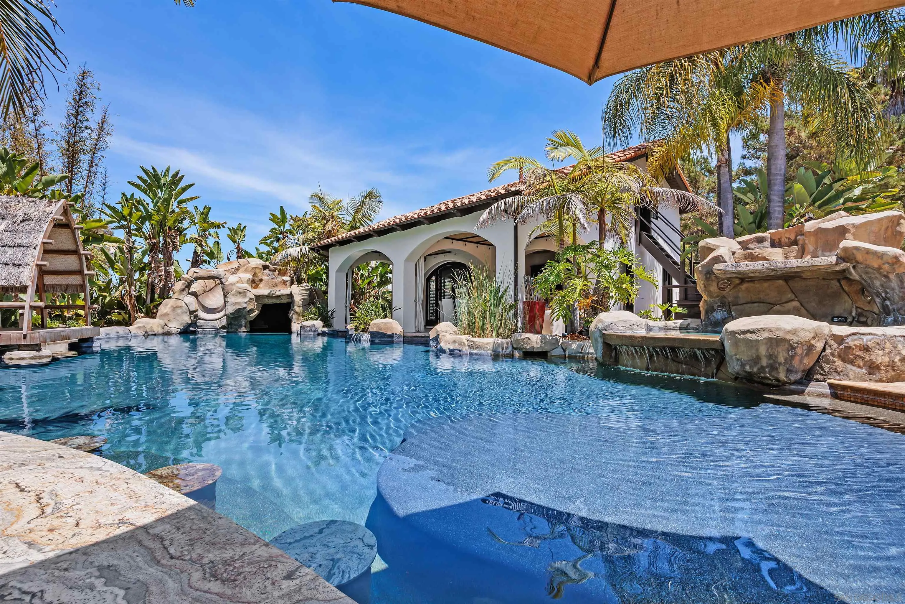 16210 Via Cazadero