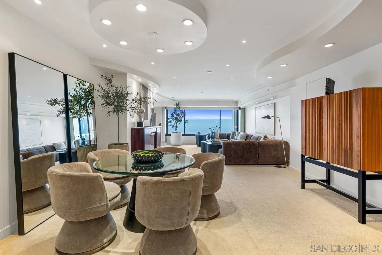 939 Coast Blvd Unit 15e