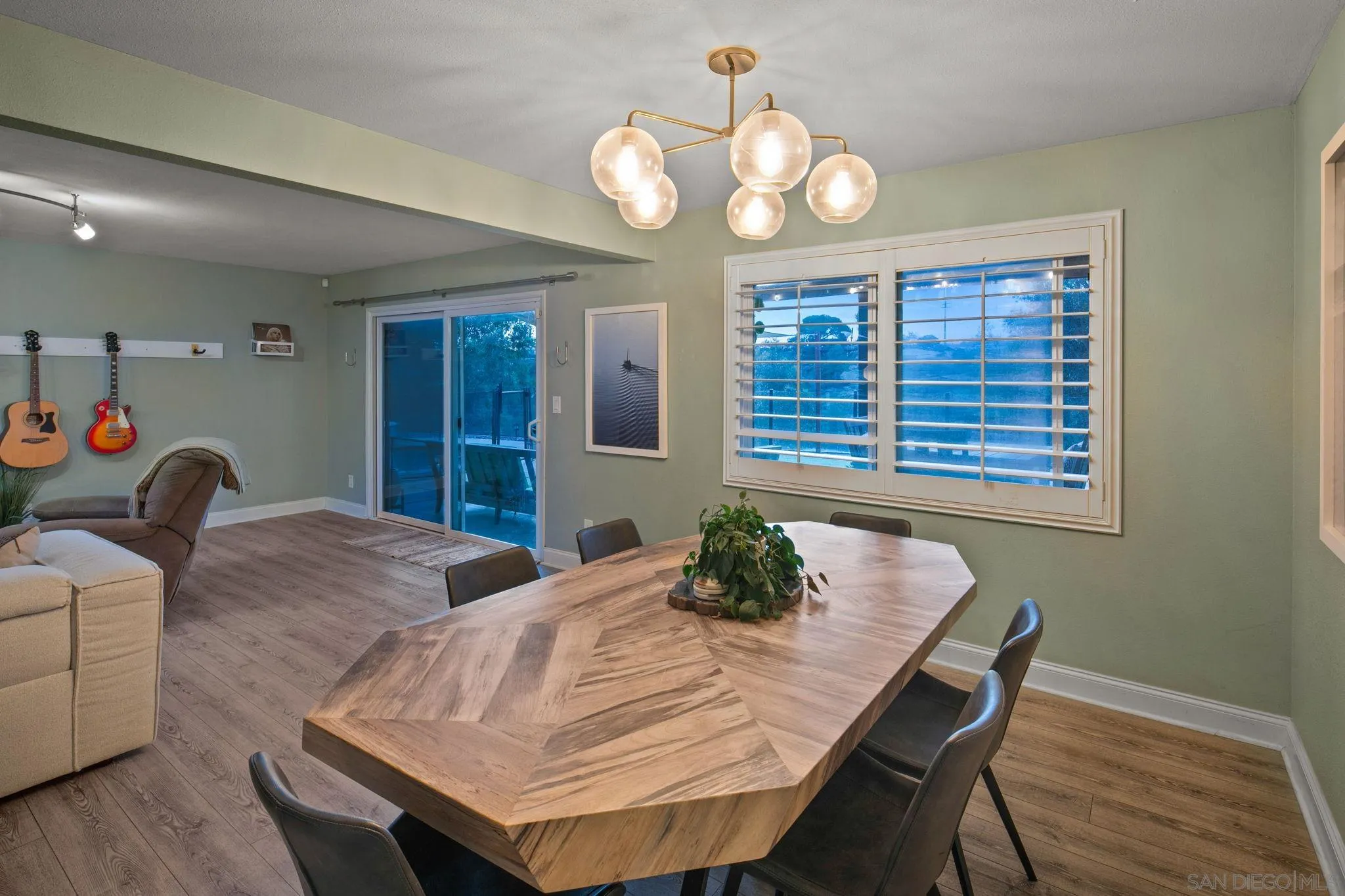 5134 Park Rim Dr.
