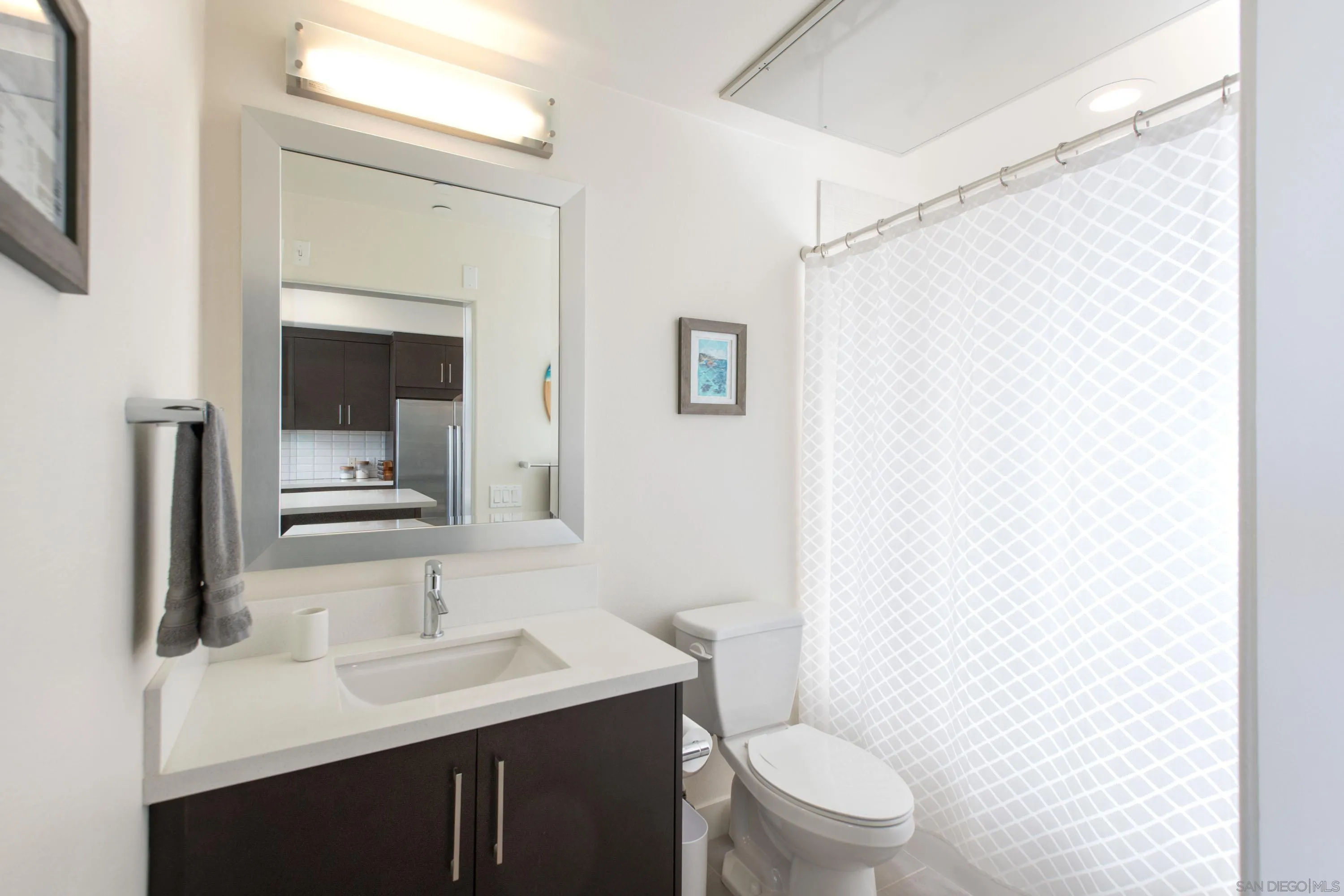 5702 La Jolla Blvd Unit: 209