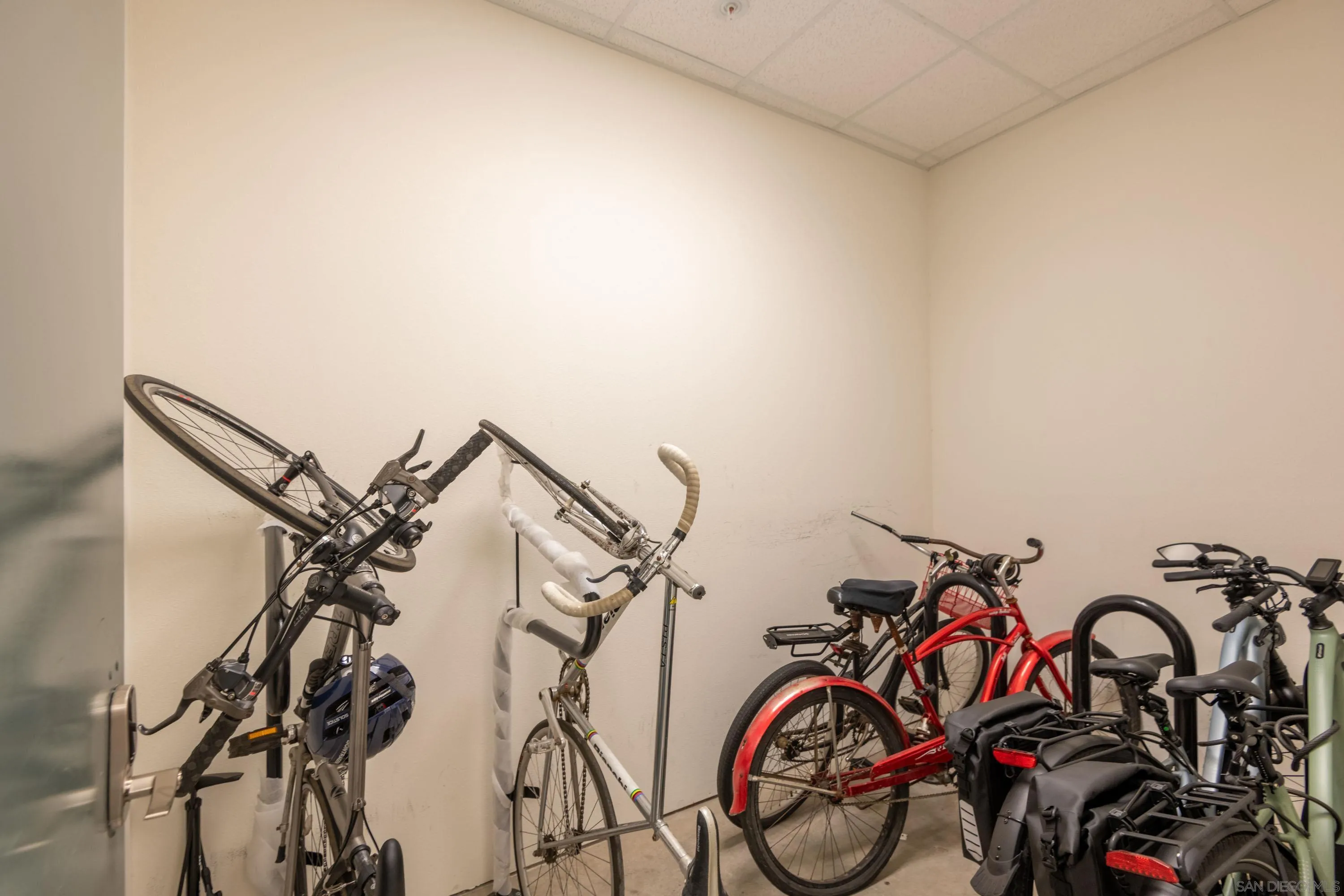 5702 La Jolla Blvd Unit: 209